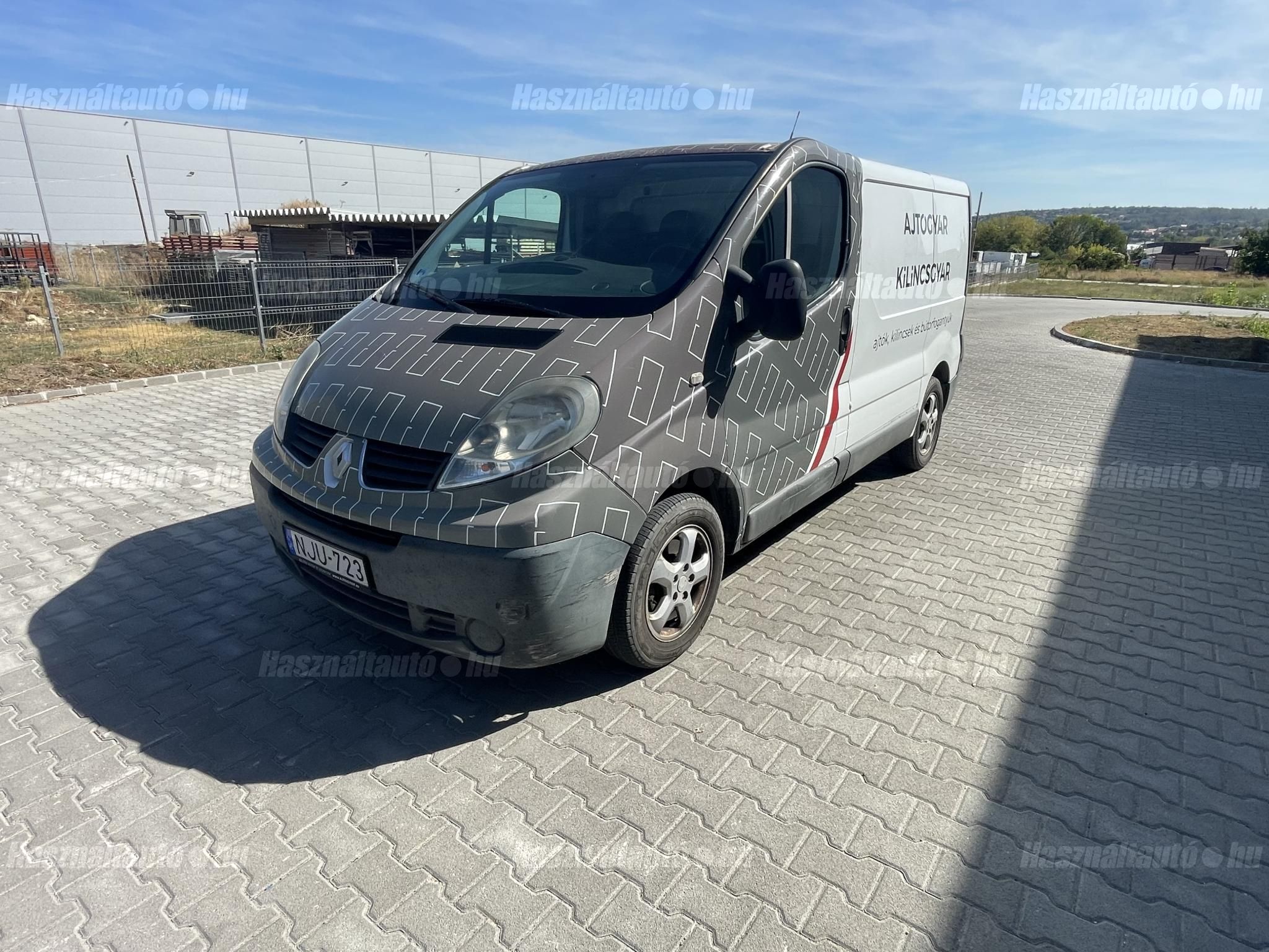 RENAULT TRAFIC 2011/11 - 1