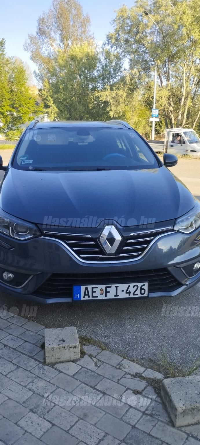 RENAULT MEGANE 2018/8 - 1