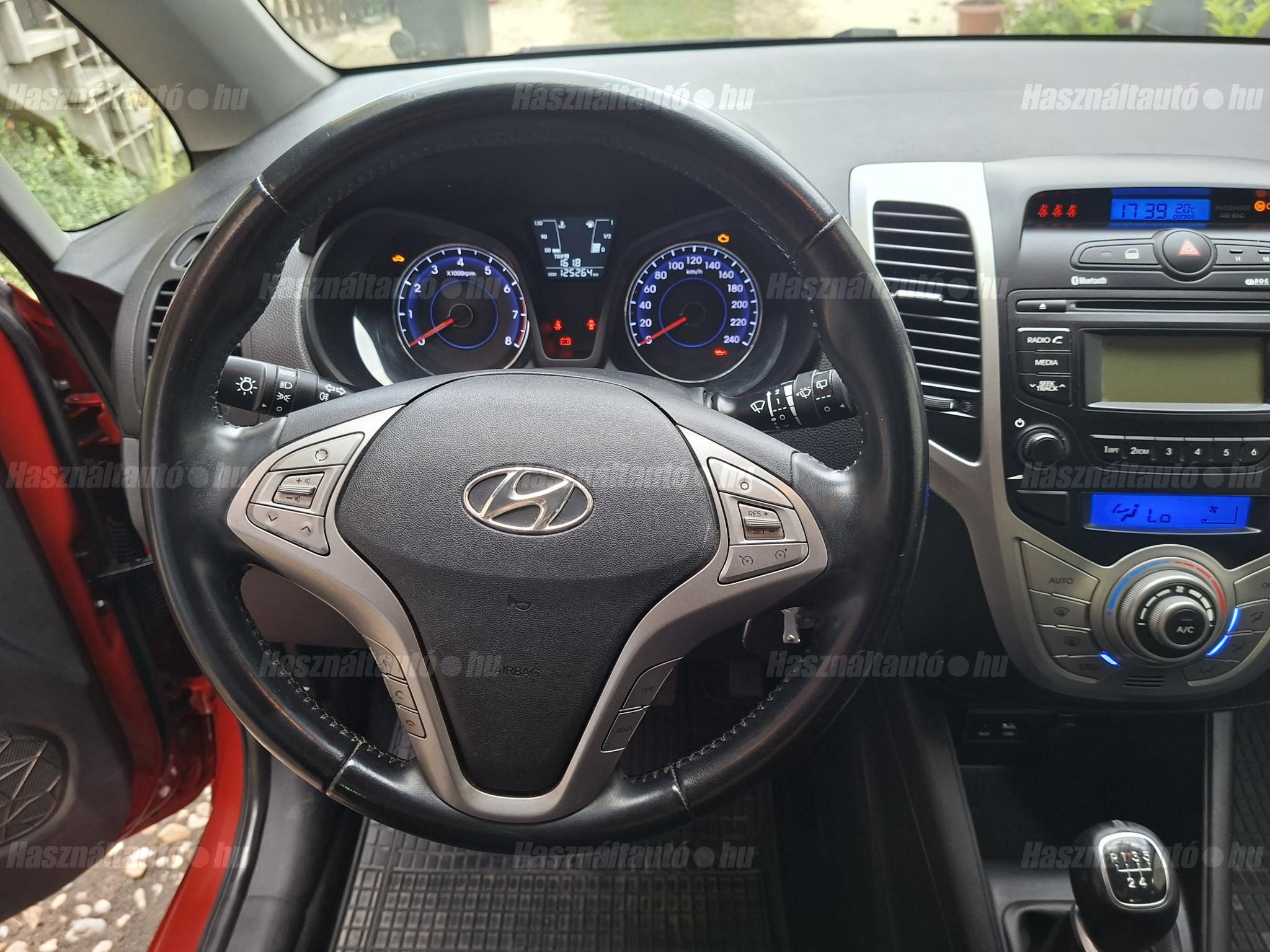 HYUNDAI IX20 2017 - 1