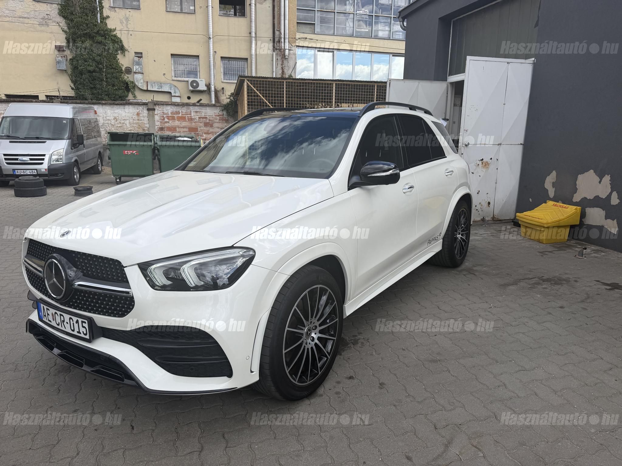 MERCEDES-BENZ GLE 400 2023/6 - 1