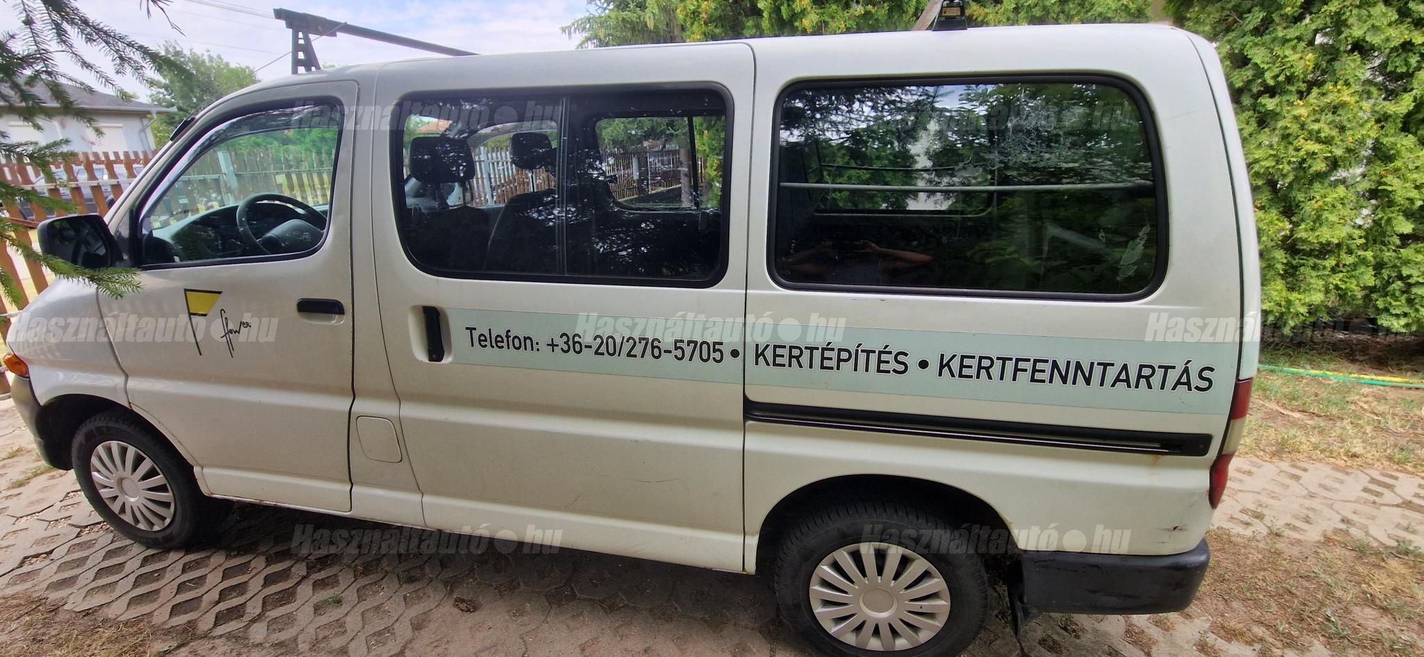 TOYOTA HIACE 1999/2 - 1
