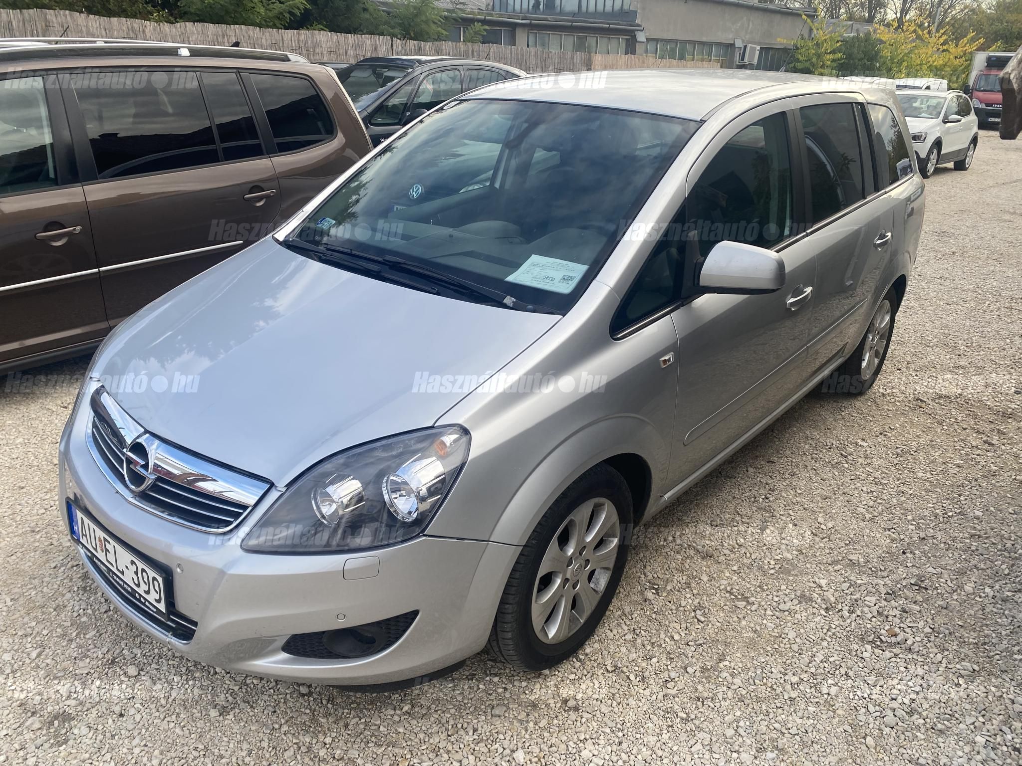OPEL ZAFIRA B 2011/6 - 1