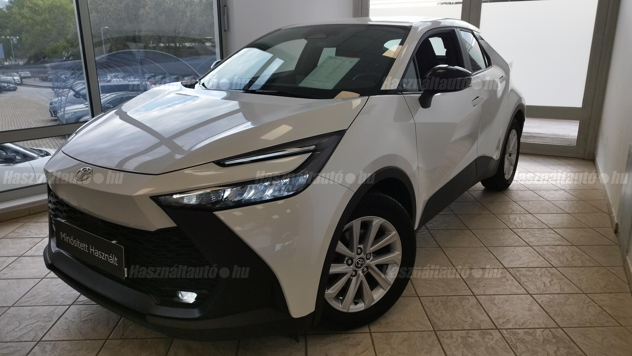 TOYOTA C-HR 2025/6 - 1