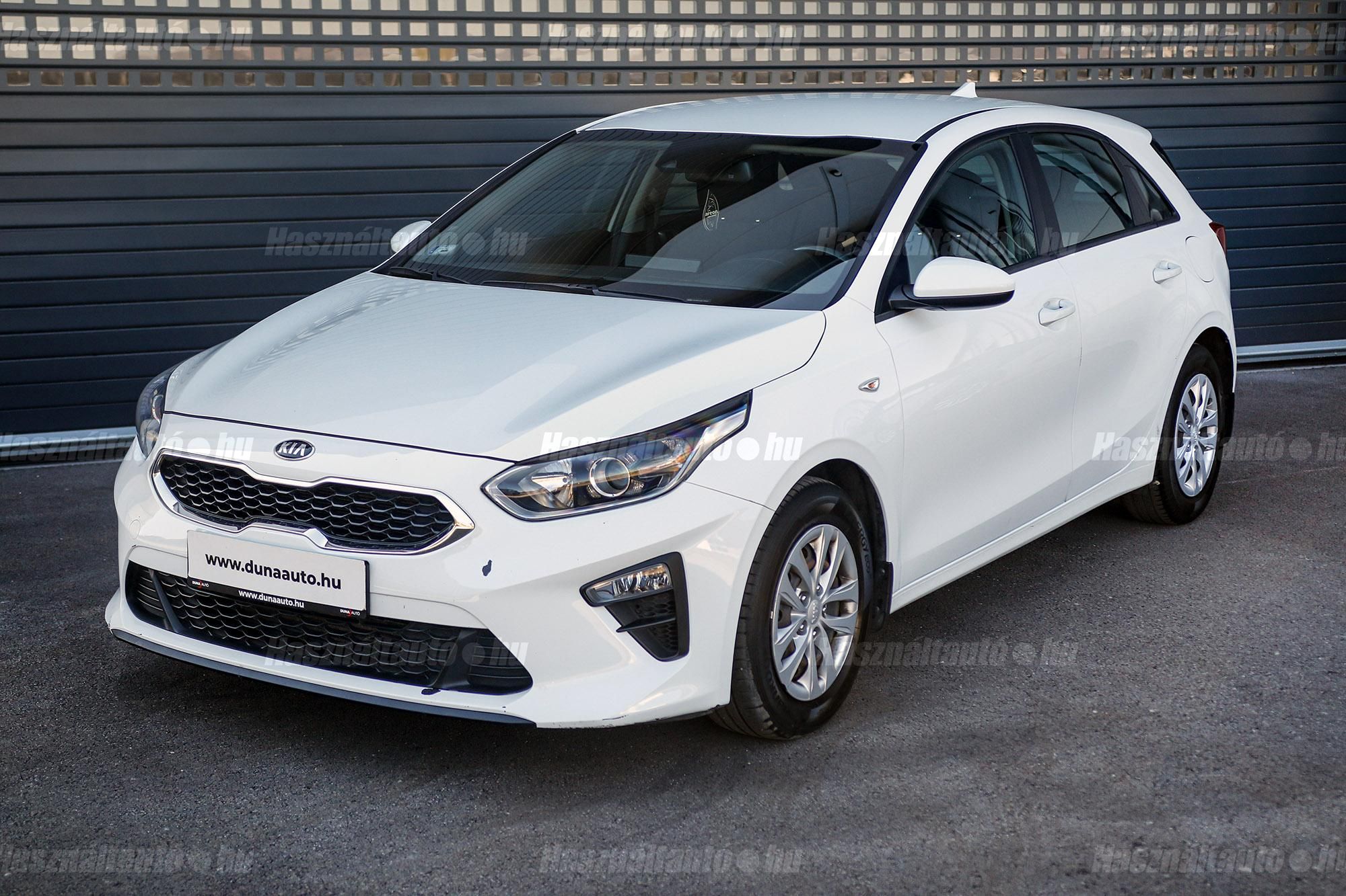 KIA CEE'D 2021/7 - 1