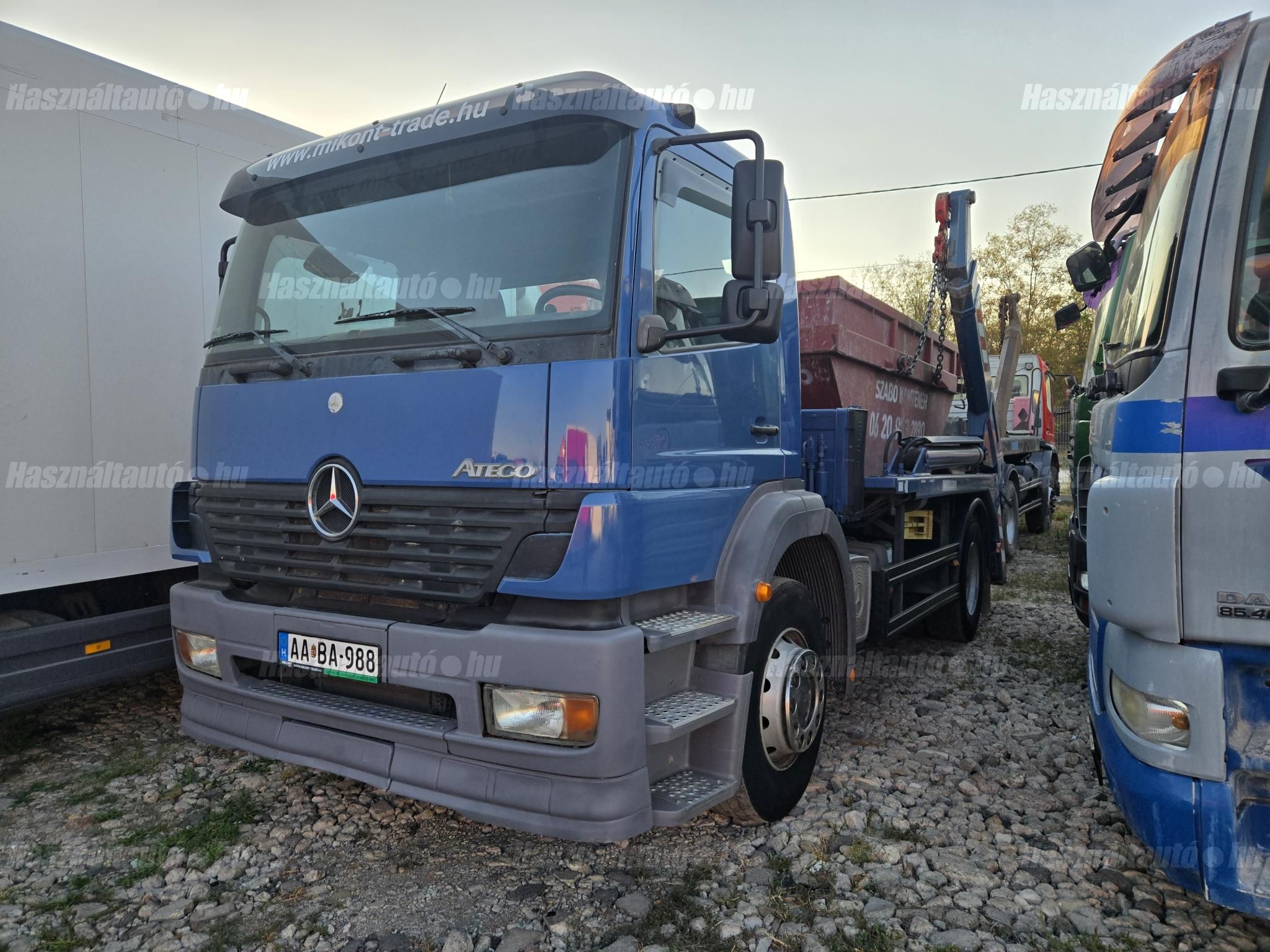 MERCEDES-BENZ 2001 - 1