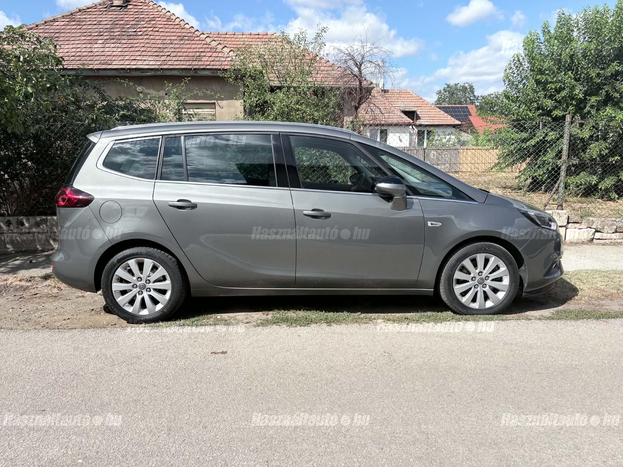OPEL ZAFIRA TOURER 2018/12 - 1