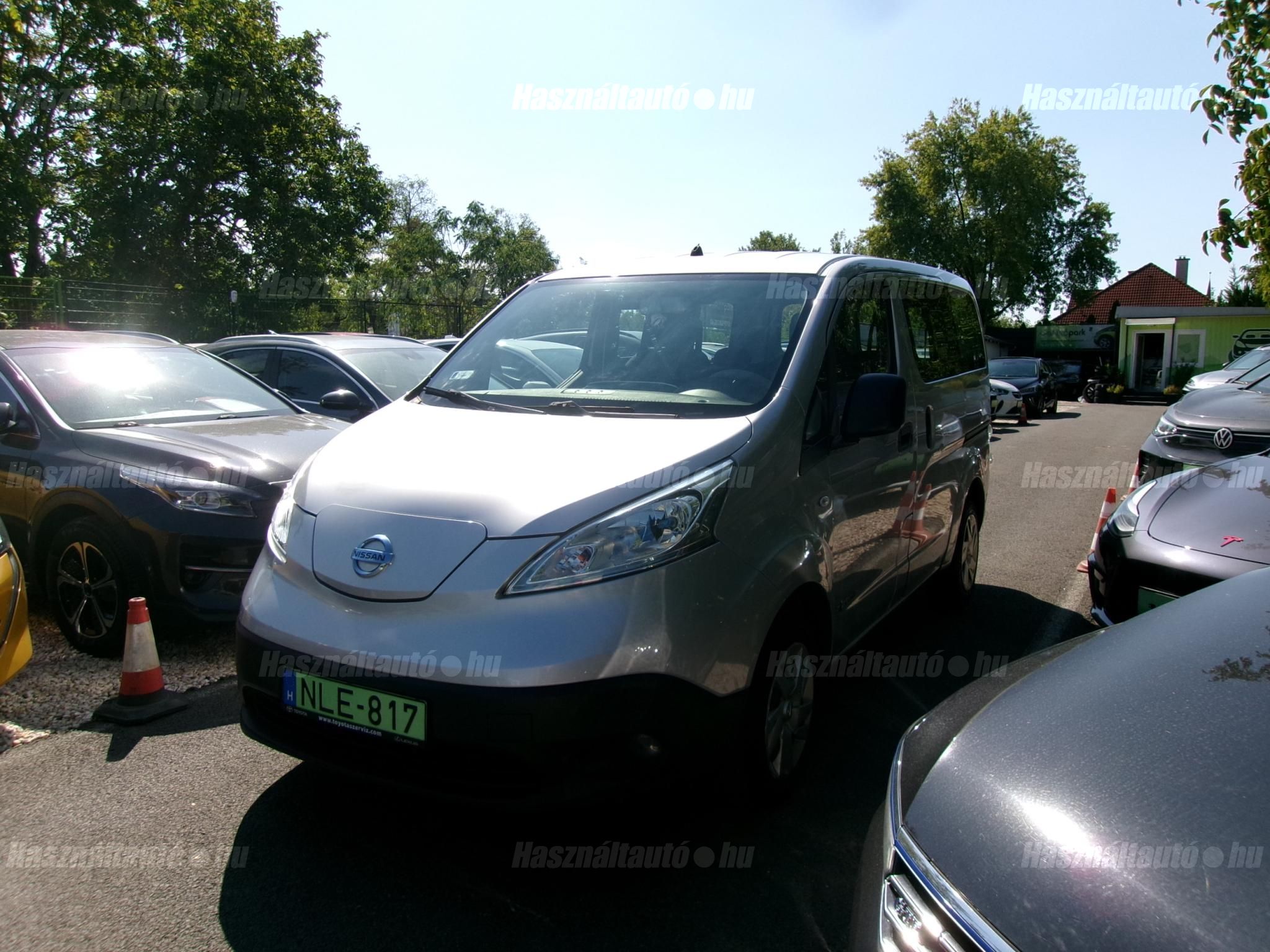 NISSAN NV200 2015/12 - 1