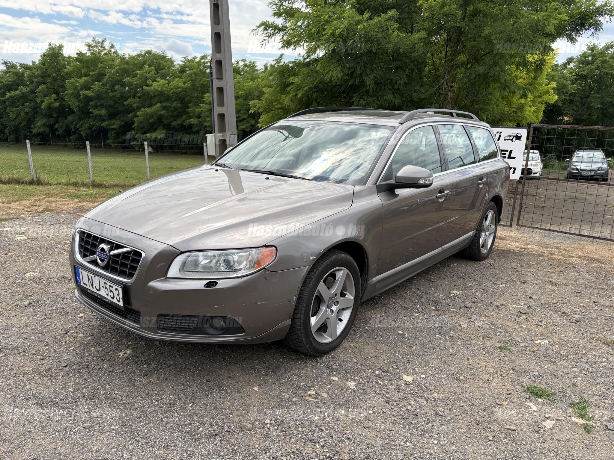 VOLVO V70 2009/6 - 1
