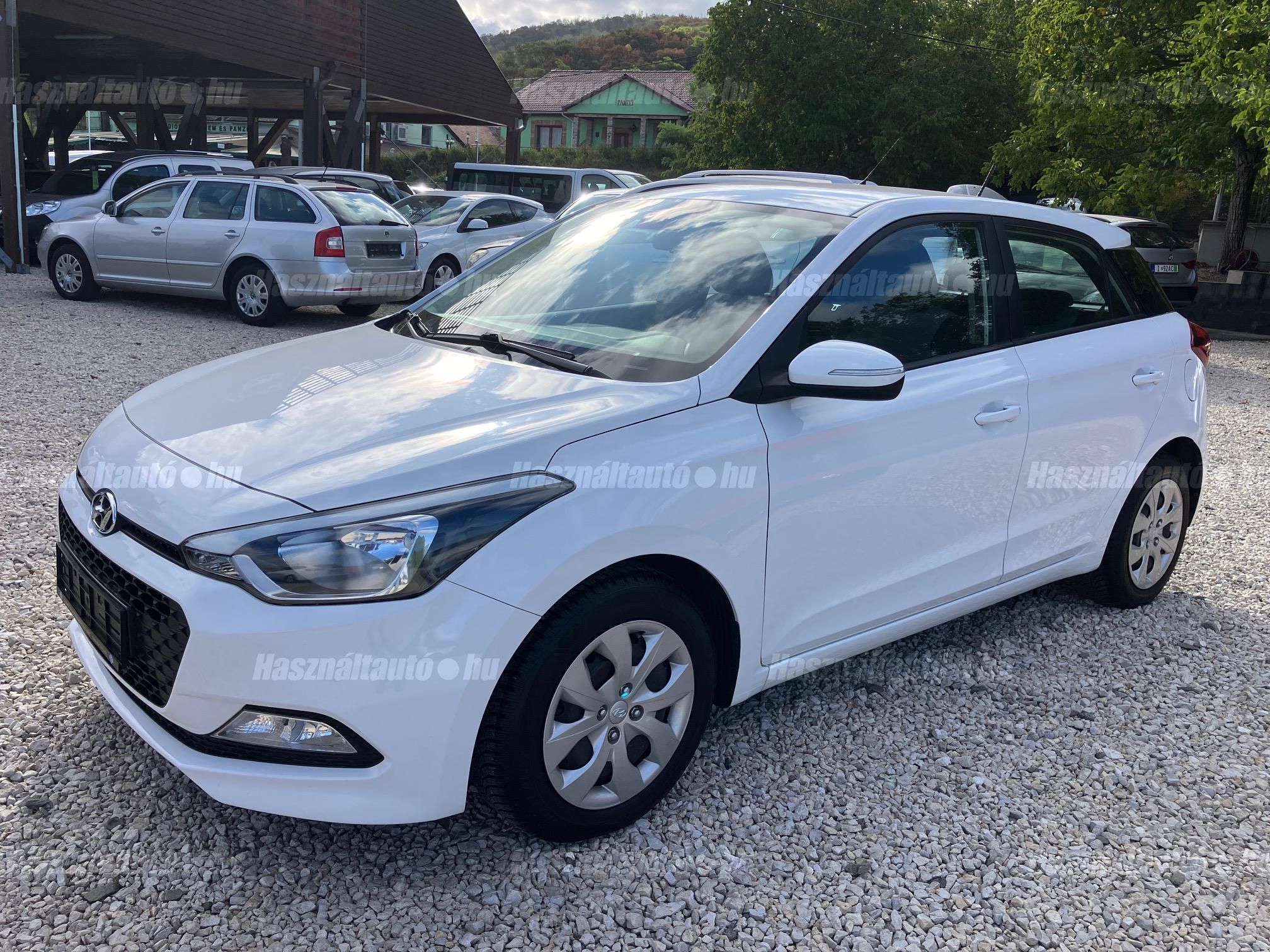 HYUNDAI I20 2015/12 - 1