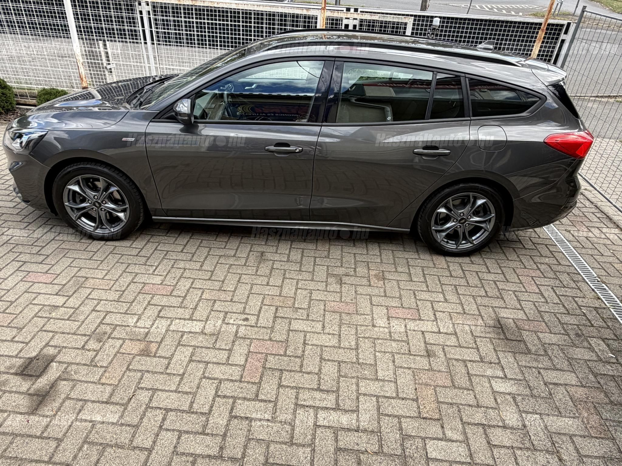 FORD FOCUS 2020/11 - 1