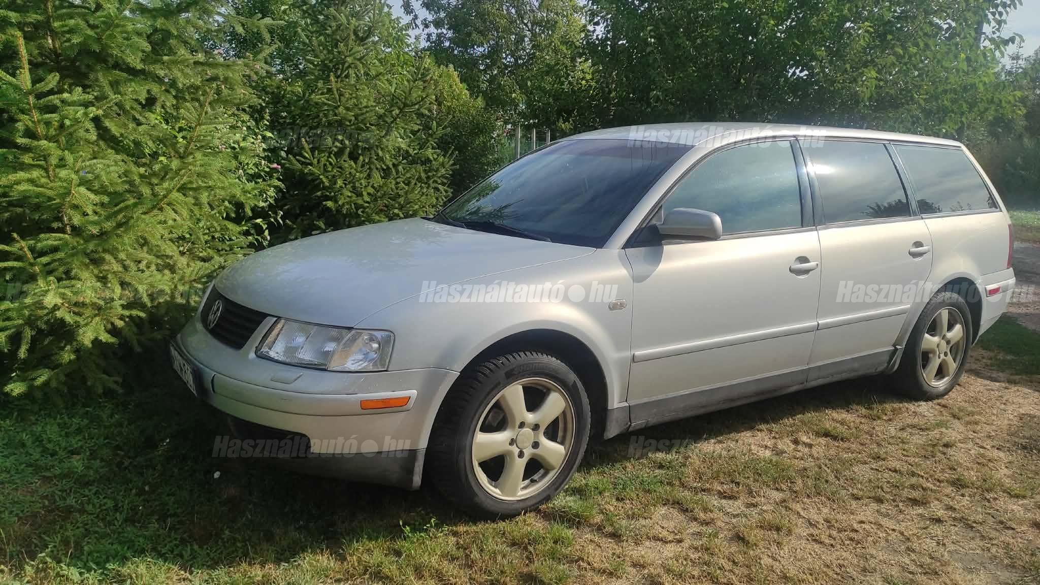 VOLKSWAGEN PASSAT V 1997/1 - 1