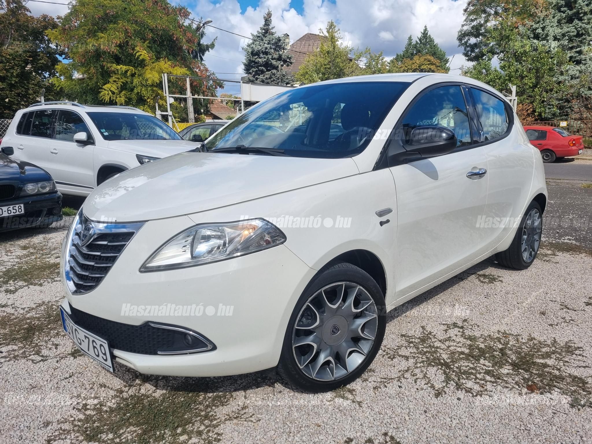 LANCIA YPSILON 2011/7 - 1