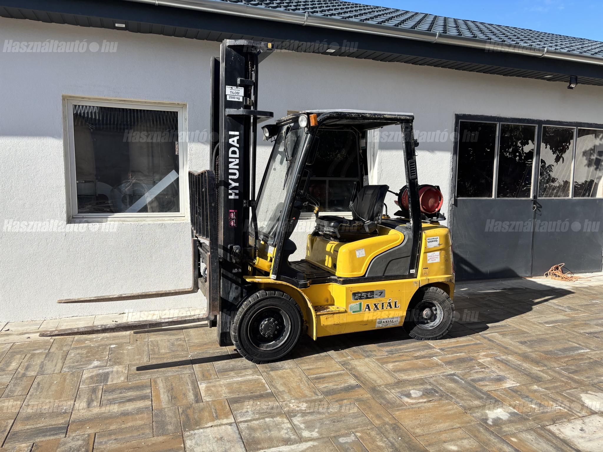 HYUNDAI 2010/7 - 1