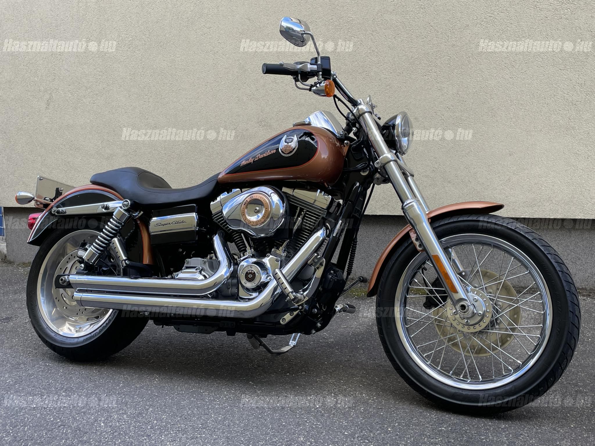 HARLEY-DAVIDSON DYNA 2008/7 - 1