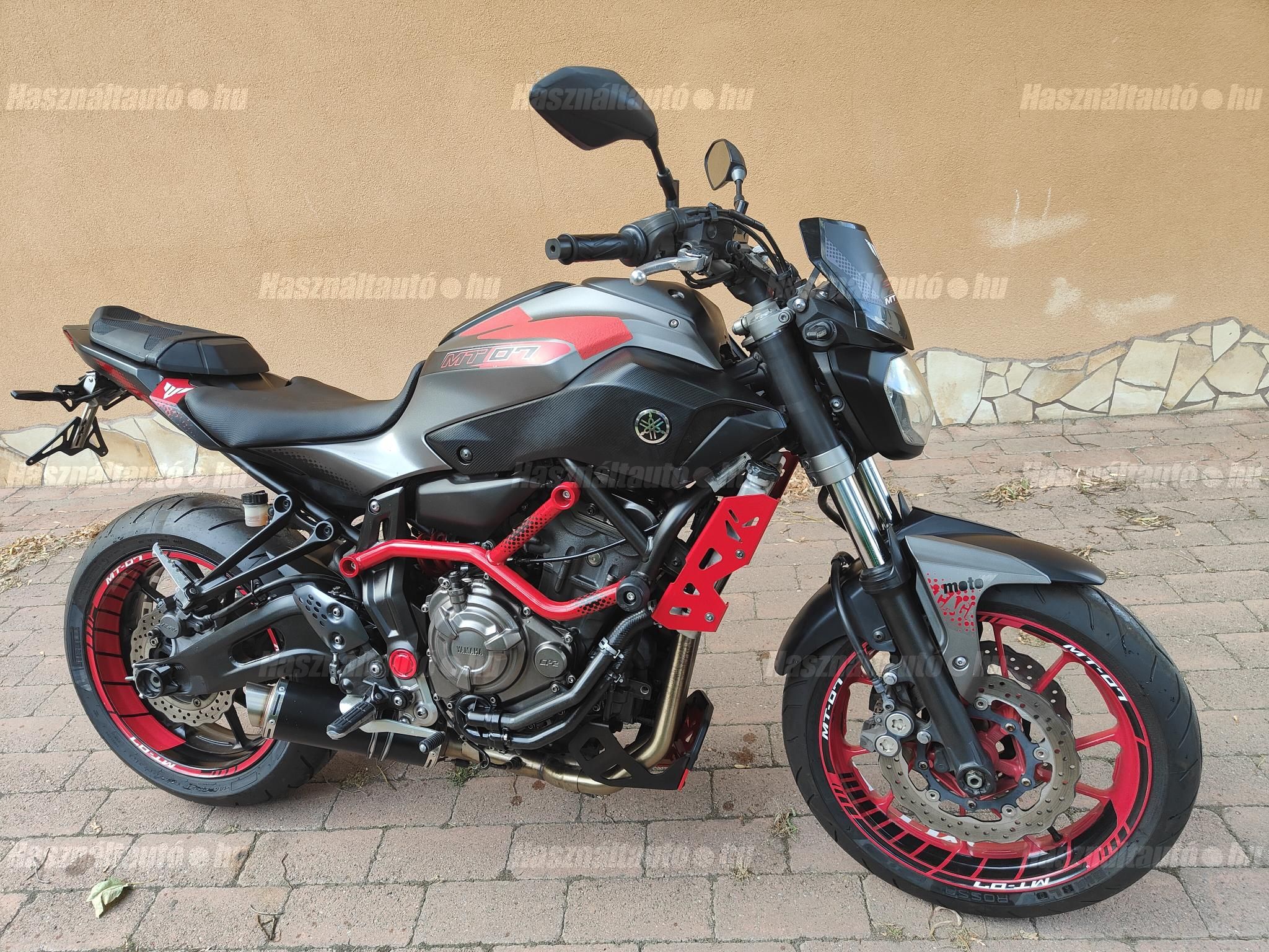 YAMAHA MT-07 2015/7 - 1