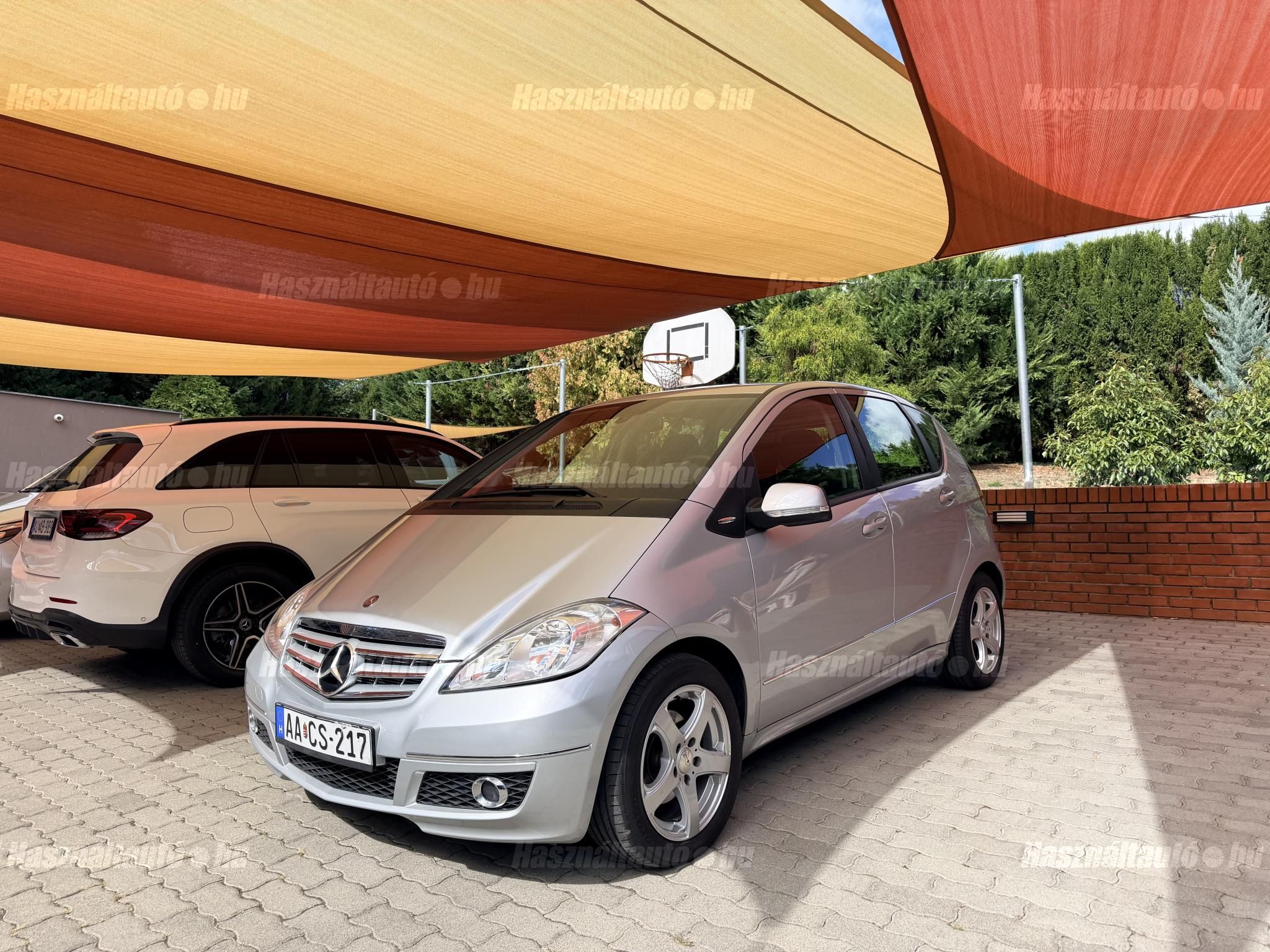 MERCEDES-BENZ A 150 2009/5 - 1