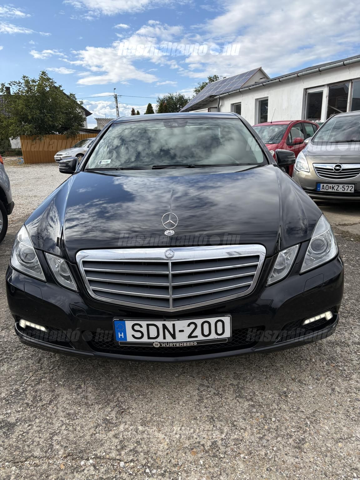 MERCEDES-BENZ E 200 2010/6 - 1