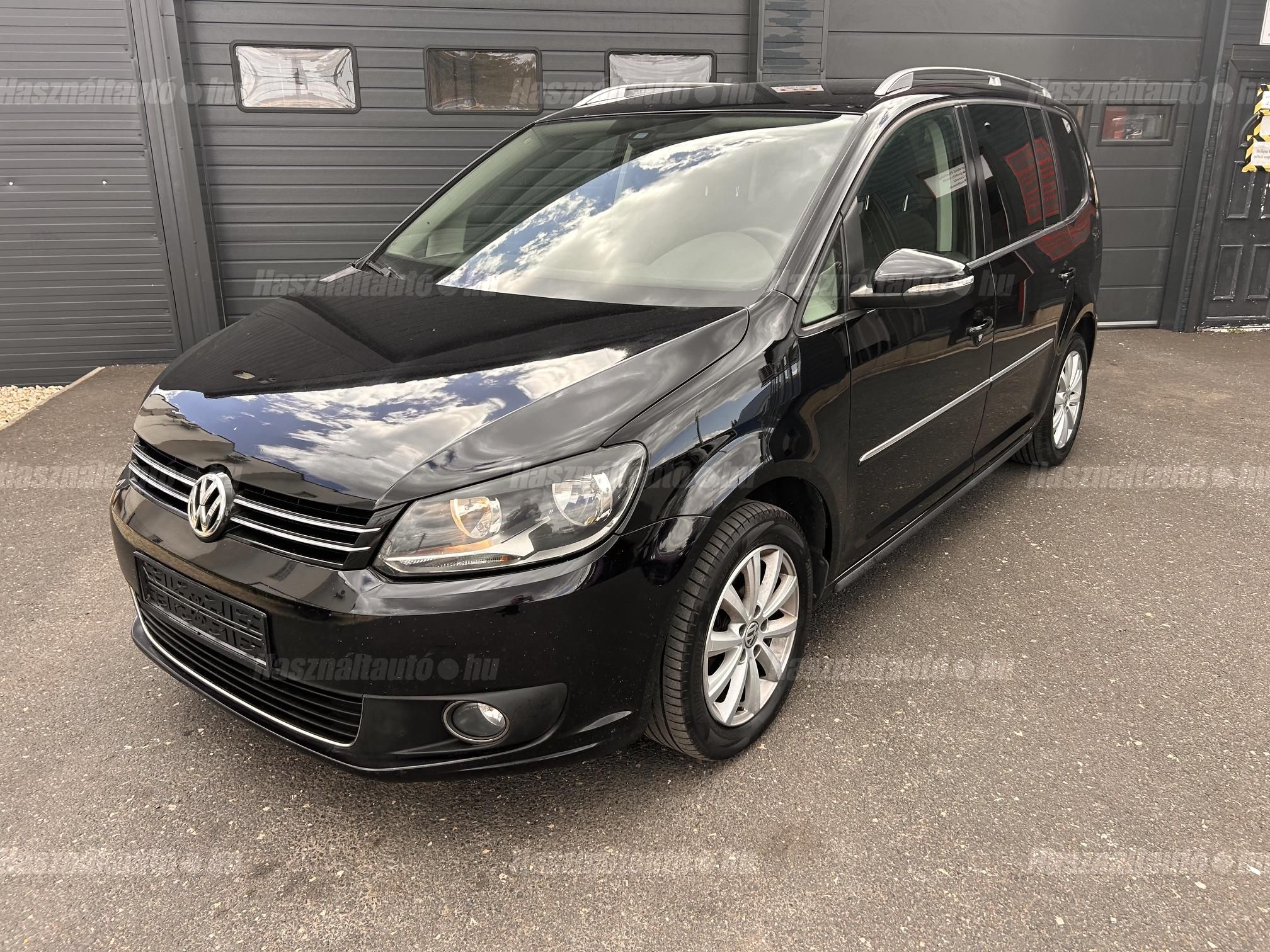 VOLKSWAGEN TOURAN 2011/6 - 1