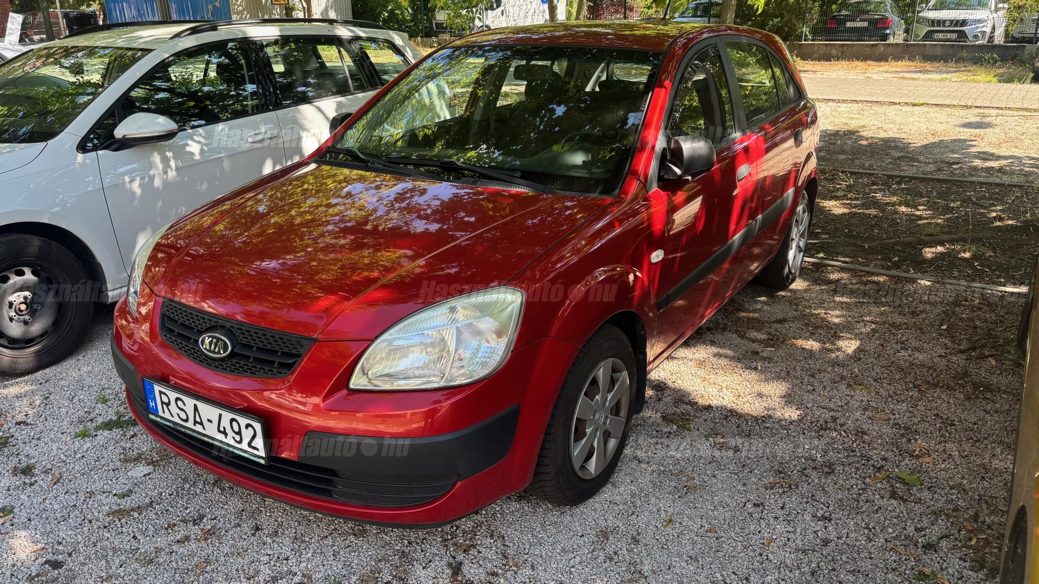 KIA RIO 2008 - 1
