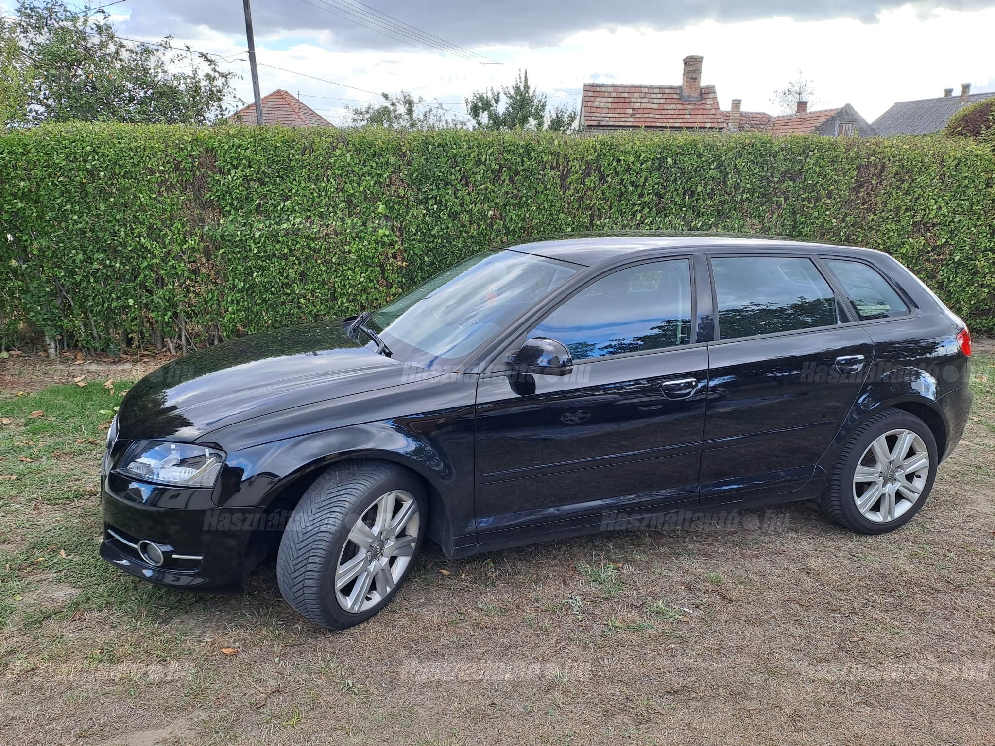 AUDI A3 2011/7 - 1
