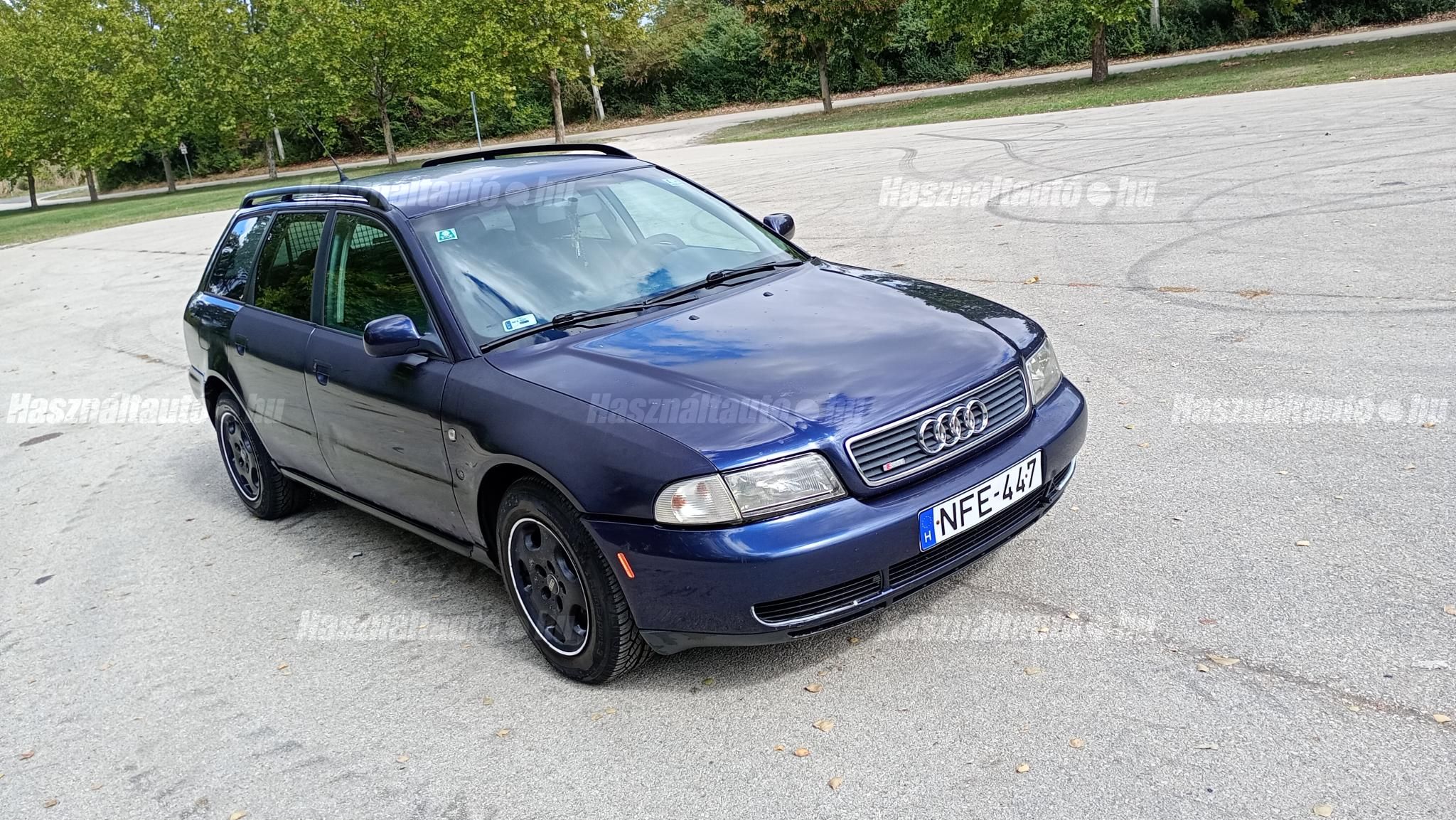 AUDI A4 1997/4 - 1