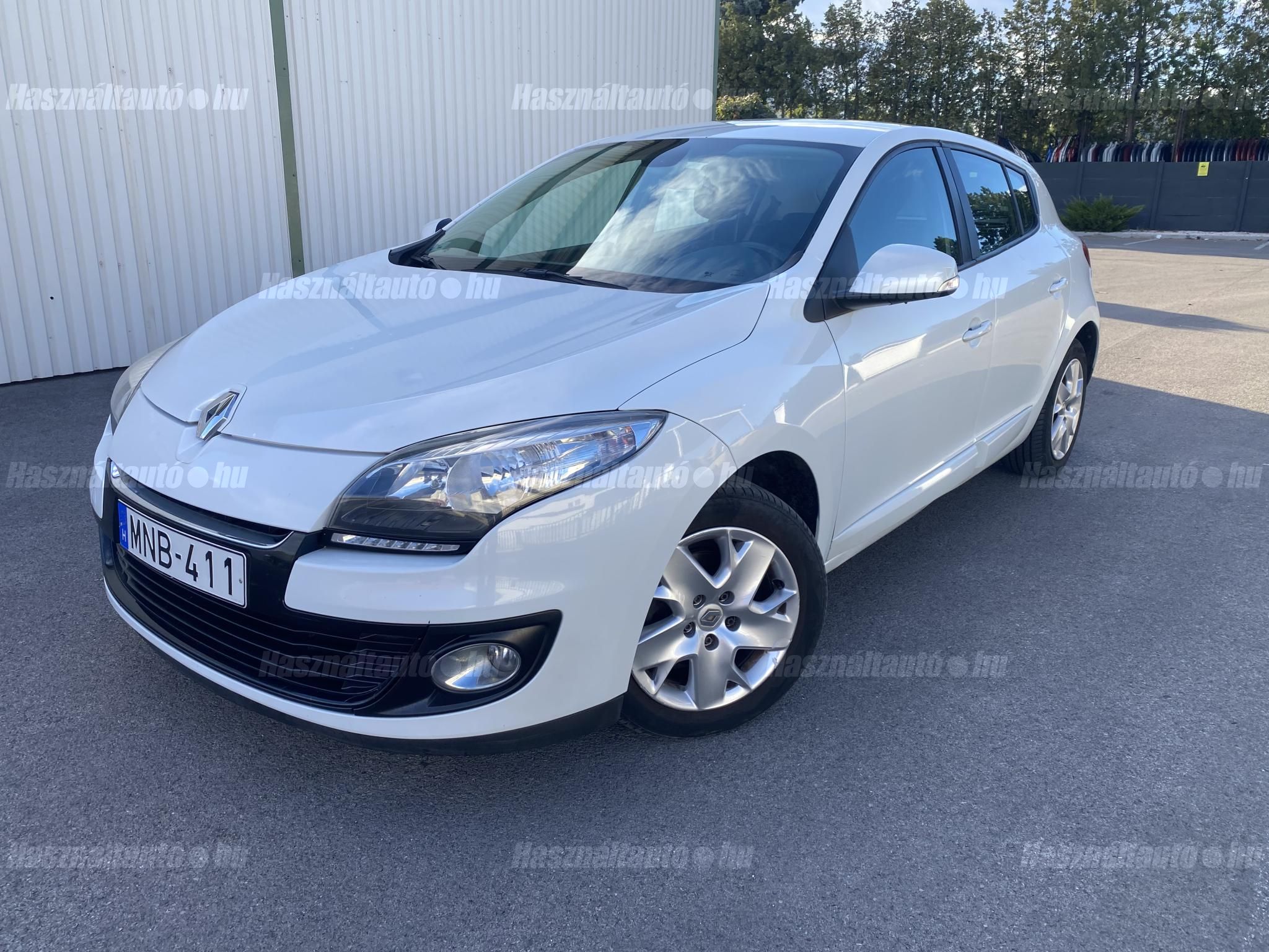 RENAULT MEGANE 2013/12 - 1