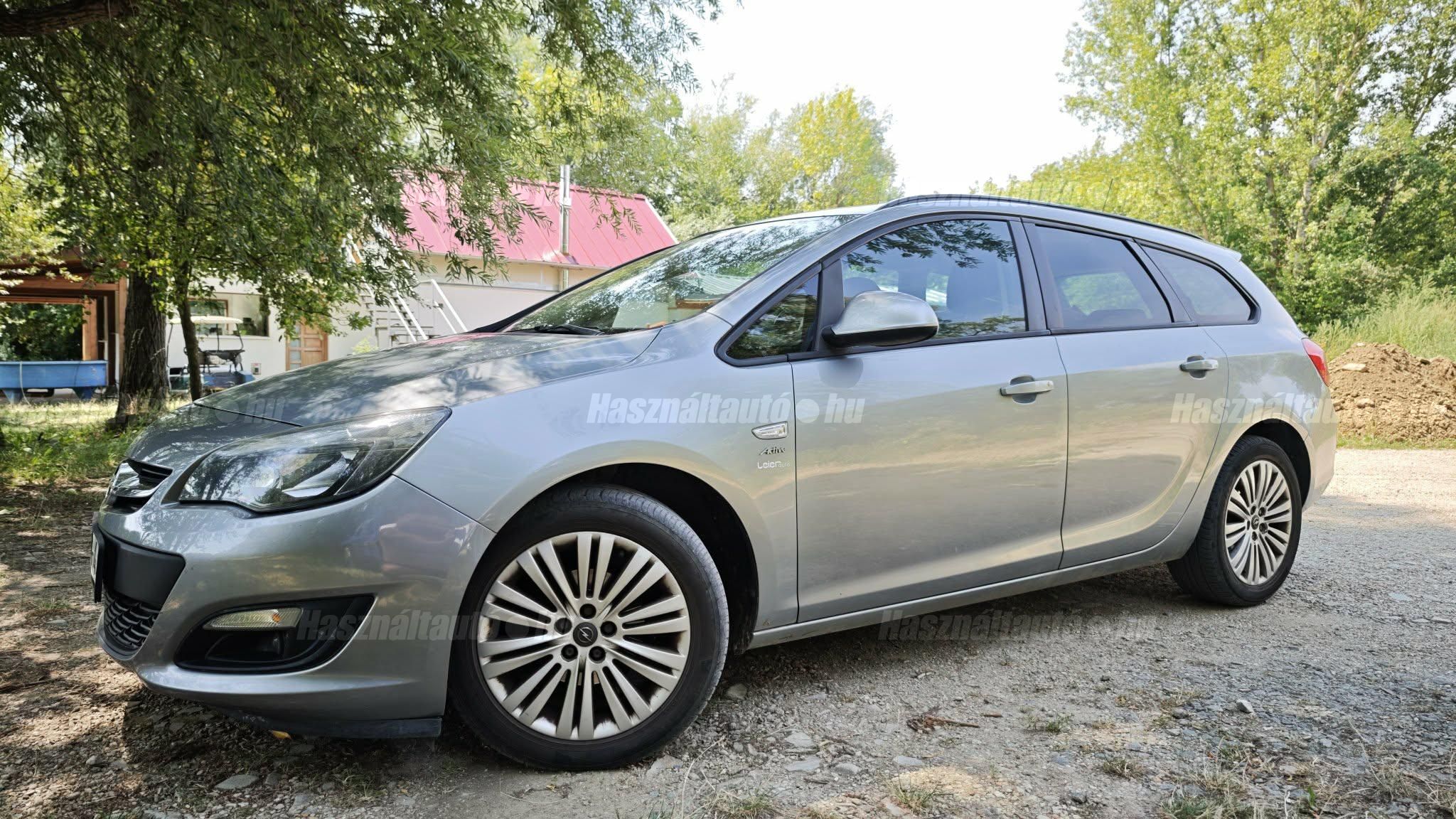 OPEL ASTRA J 2014/7 - 1