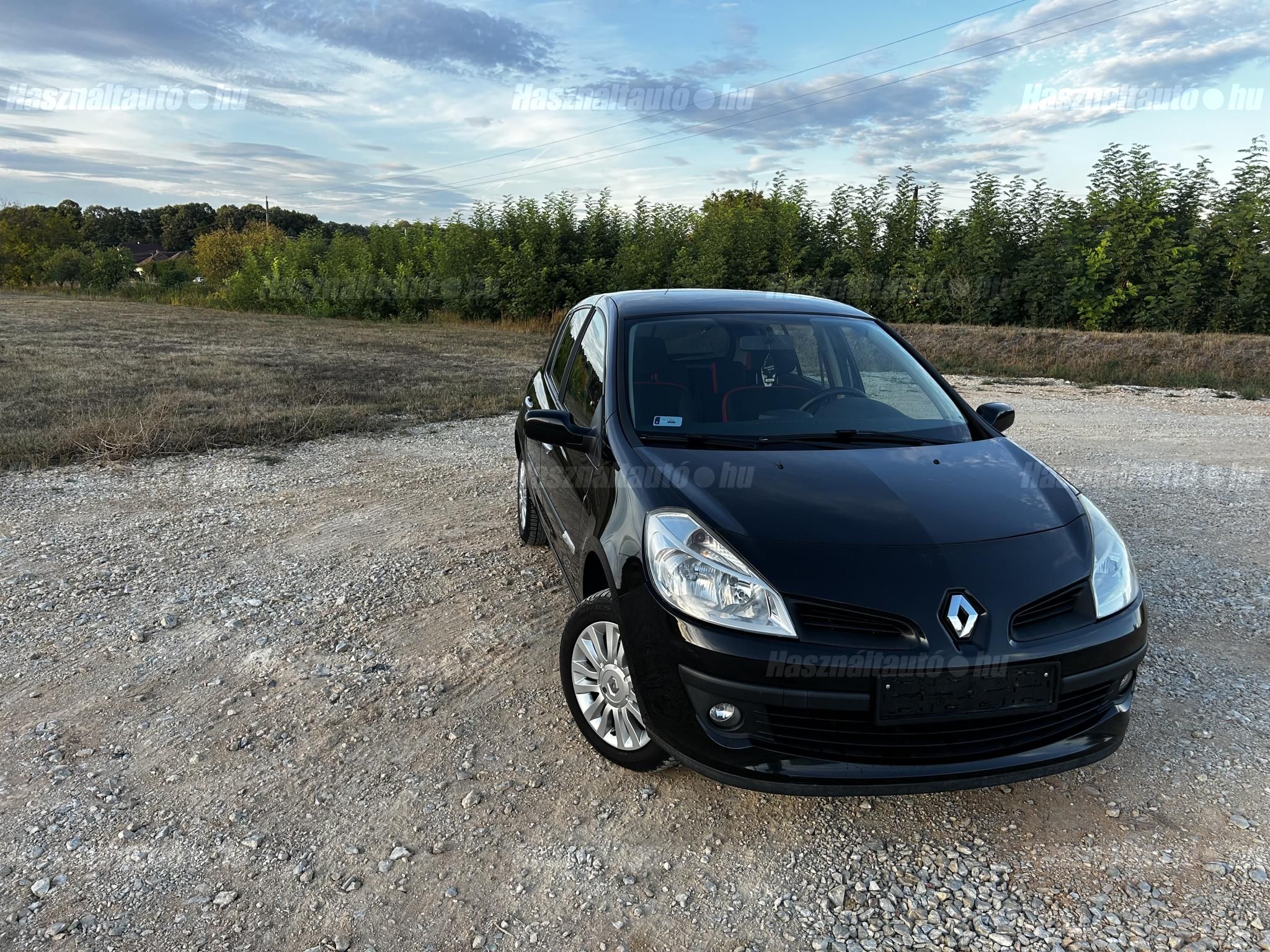RENAULT CLIO 2007 - 1