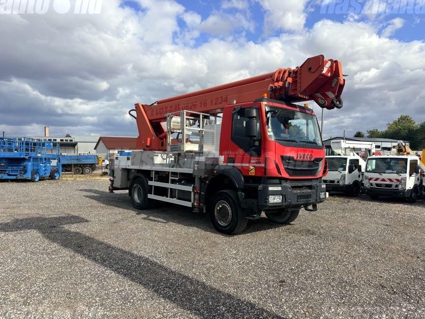 IVECO 2017/4 - 1
