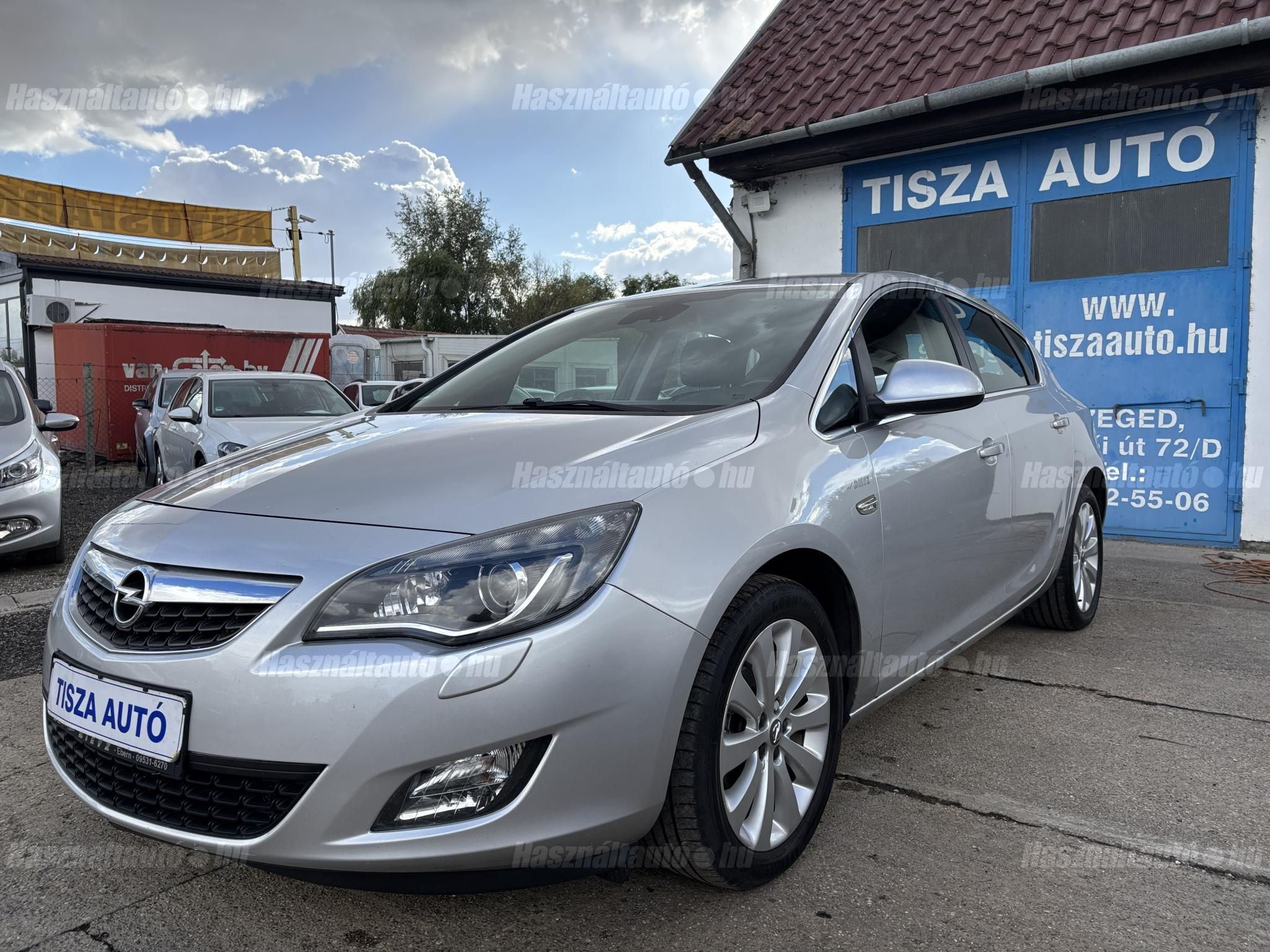 OPEL ASTRA J 2010/4 - 1