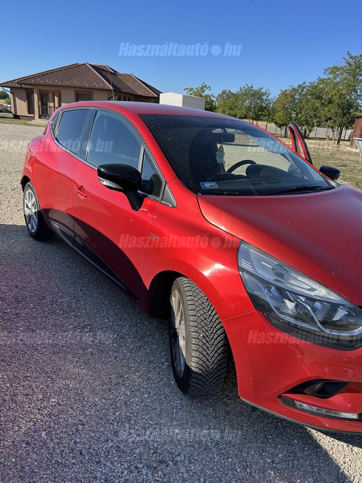 RENAULT CLIO 2019/8 - 1