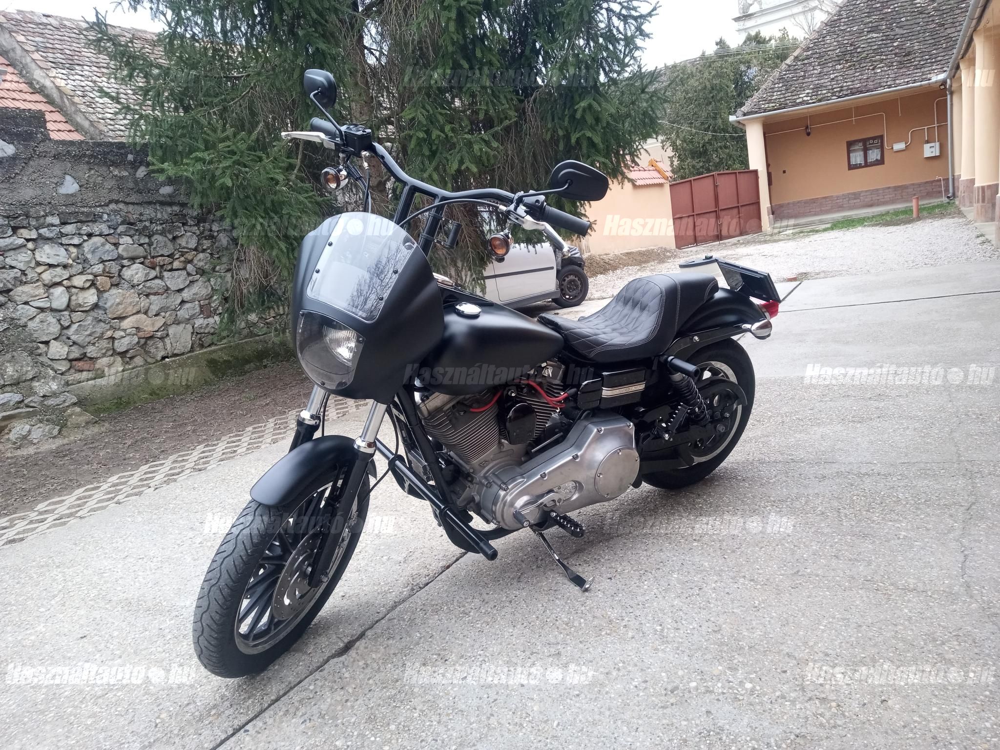 HARLEY-DAVIDSON DYNA 2003/4 - 1