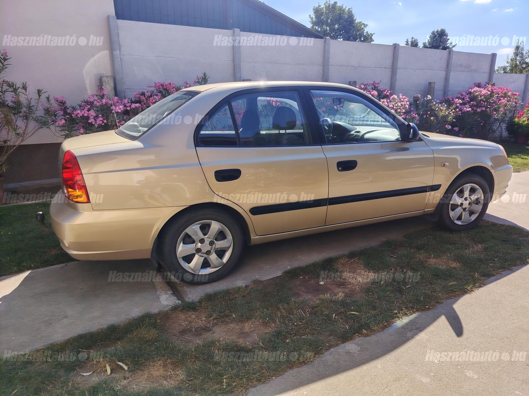 HYUNDAI ACCENT 2003/6 - 1