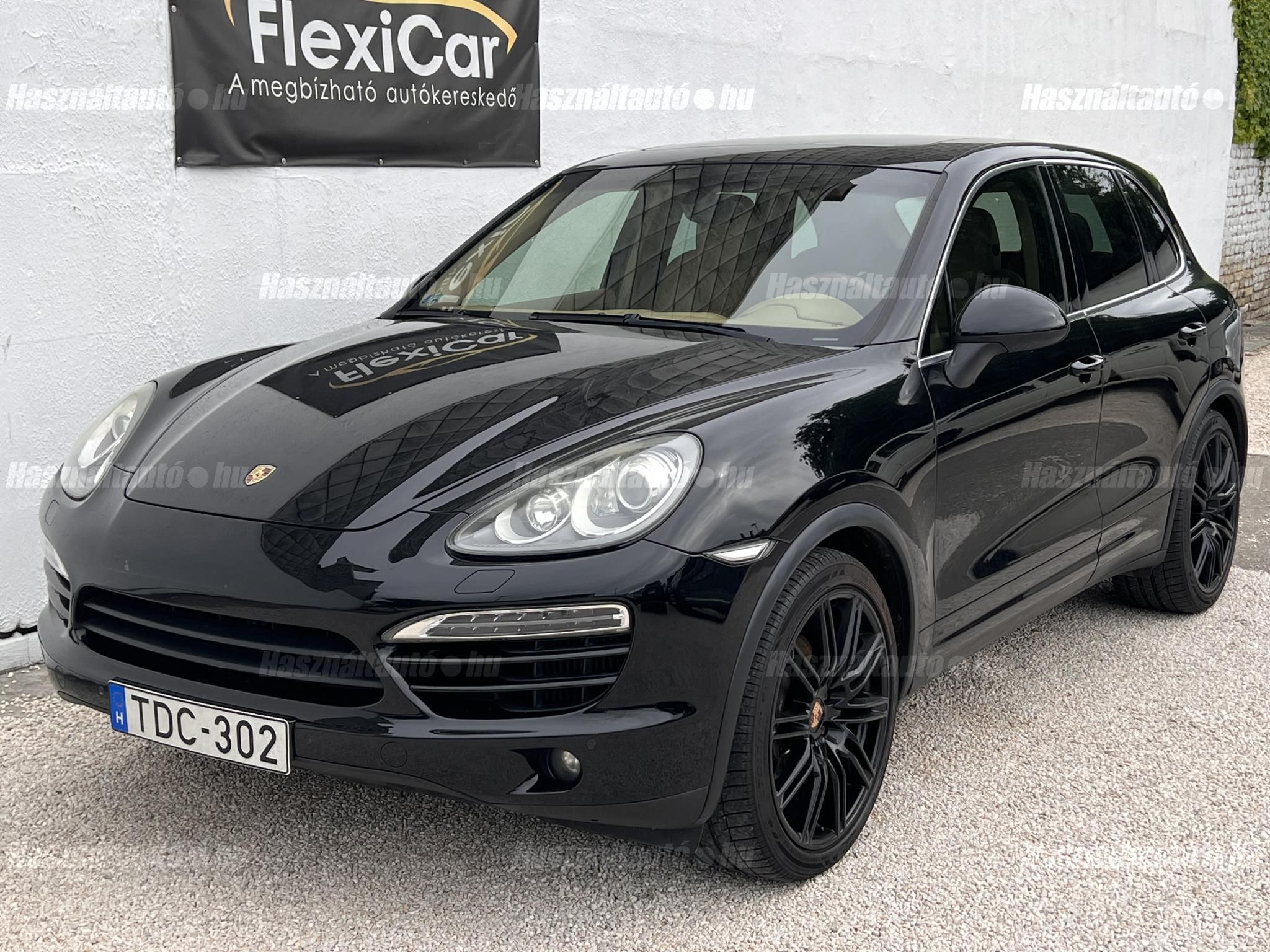 PORSCHE CAYENNE 2011/12 - 1