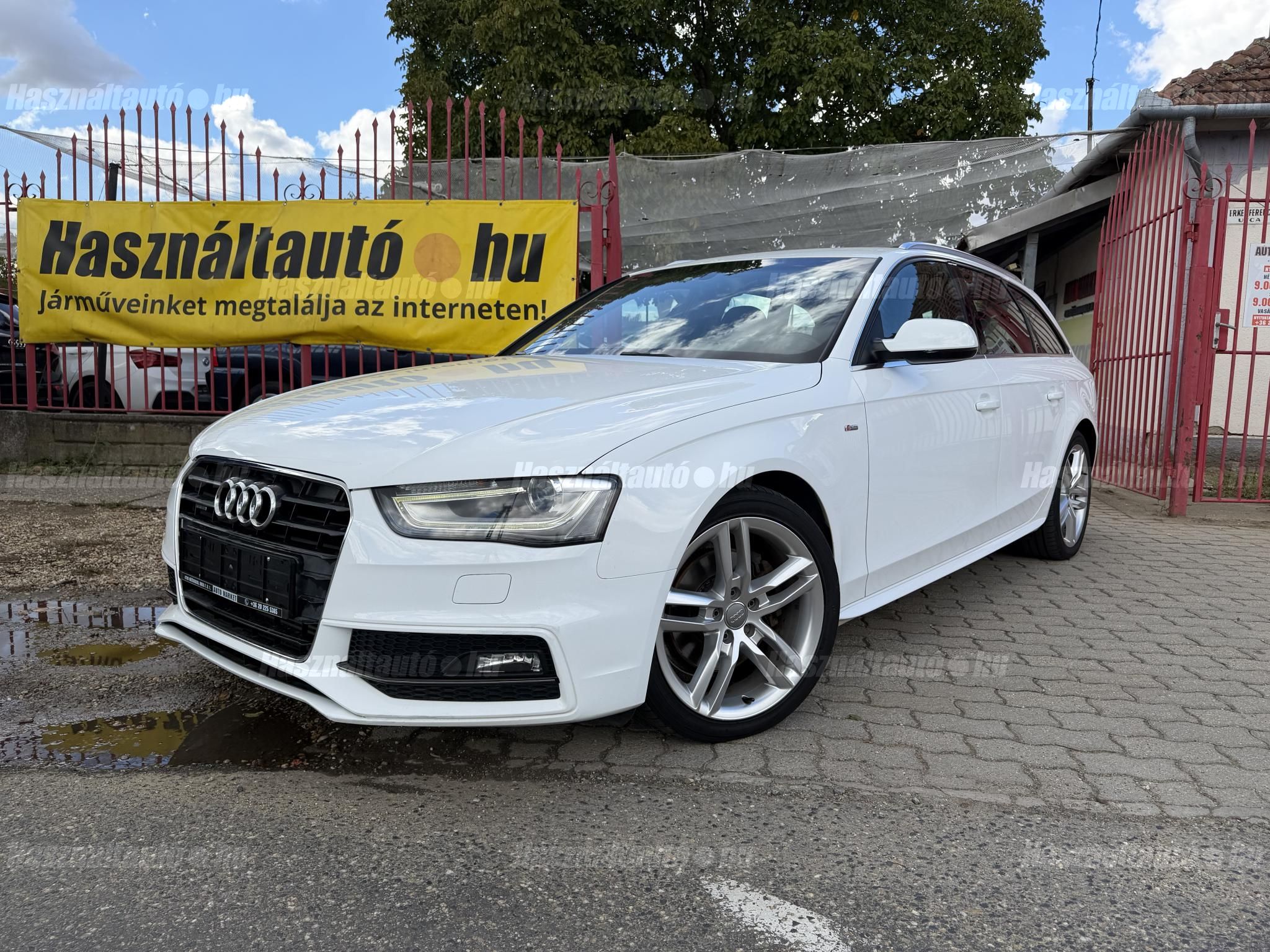 AUDI A4 2012/5 - 1