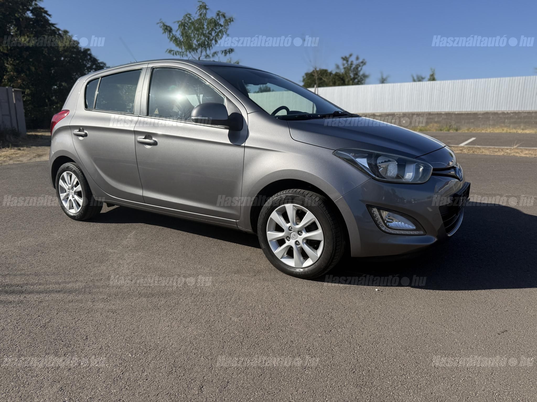HYUNDAI I20 2012/6 - 1