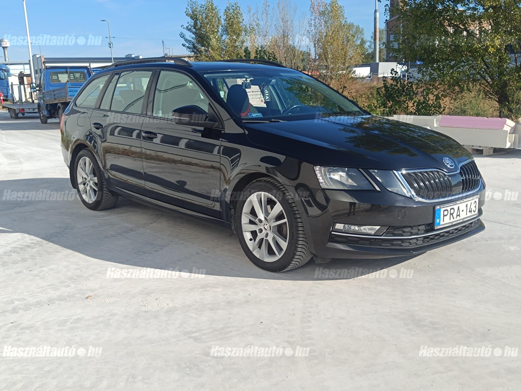 SKODA OCTAVIA 2018/3 - 1