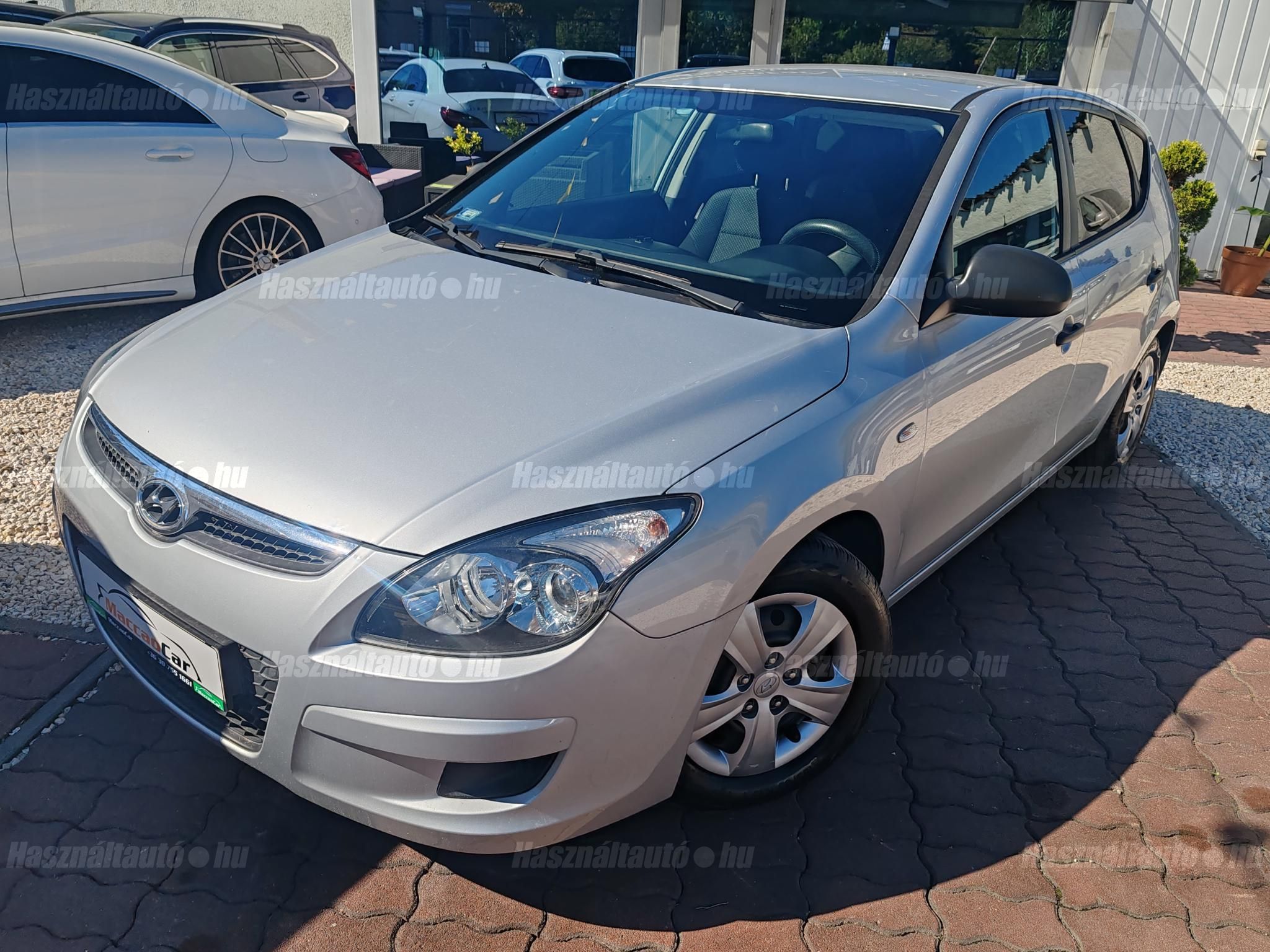 HYUNDAI I30 2009/5 - 1