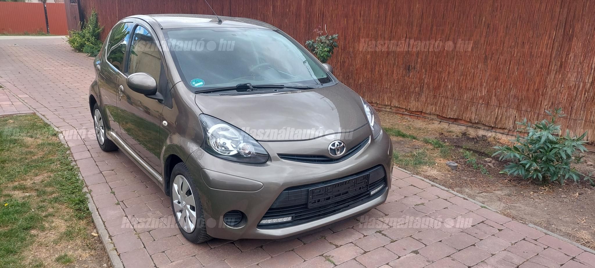TOYOTA AYGO 2012/4 - 1
