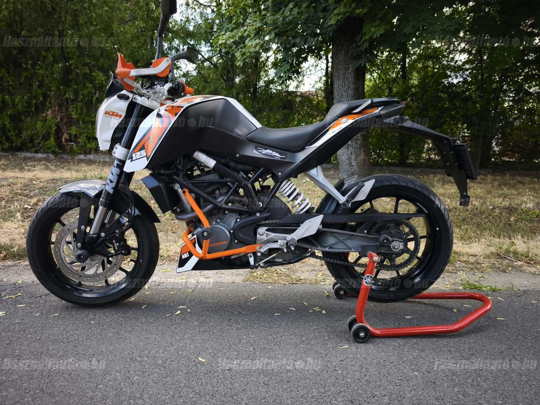 KTM 125 DUKE 2016/3 - 1