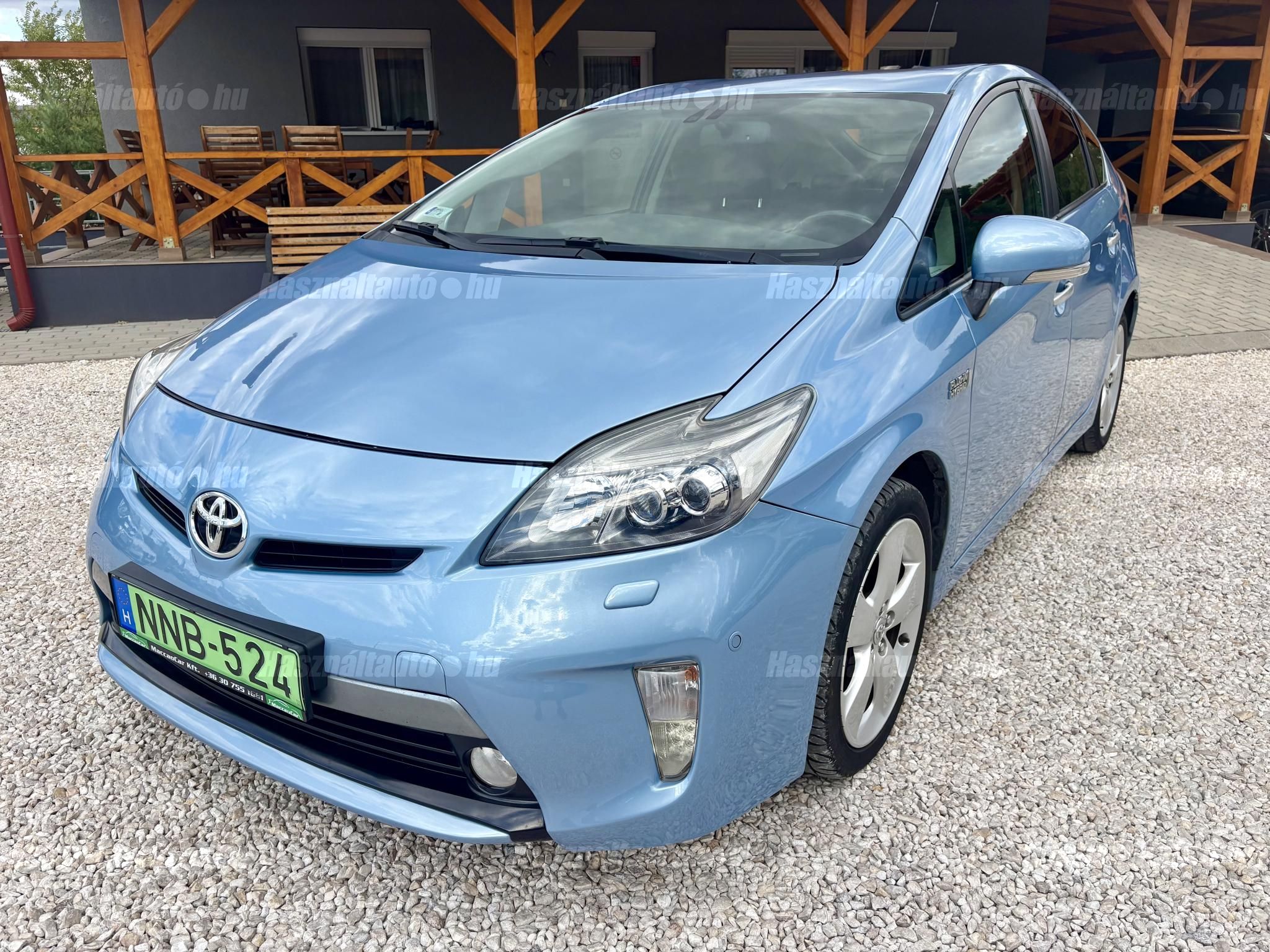 TOYOTA PRIUS PLUG-IN 2013/10 - 1