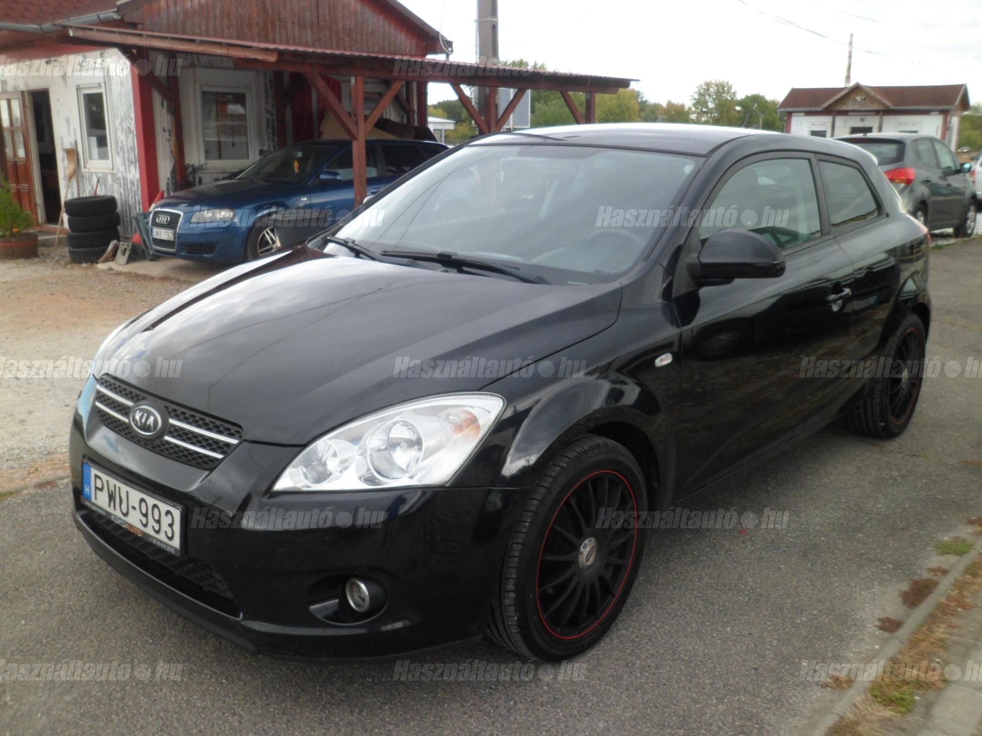 KIA PRO CEE'D 2008/8 - 1
