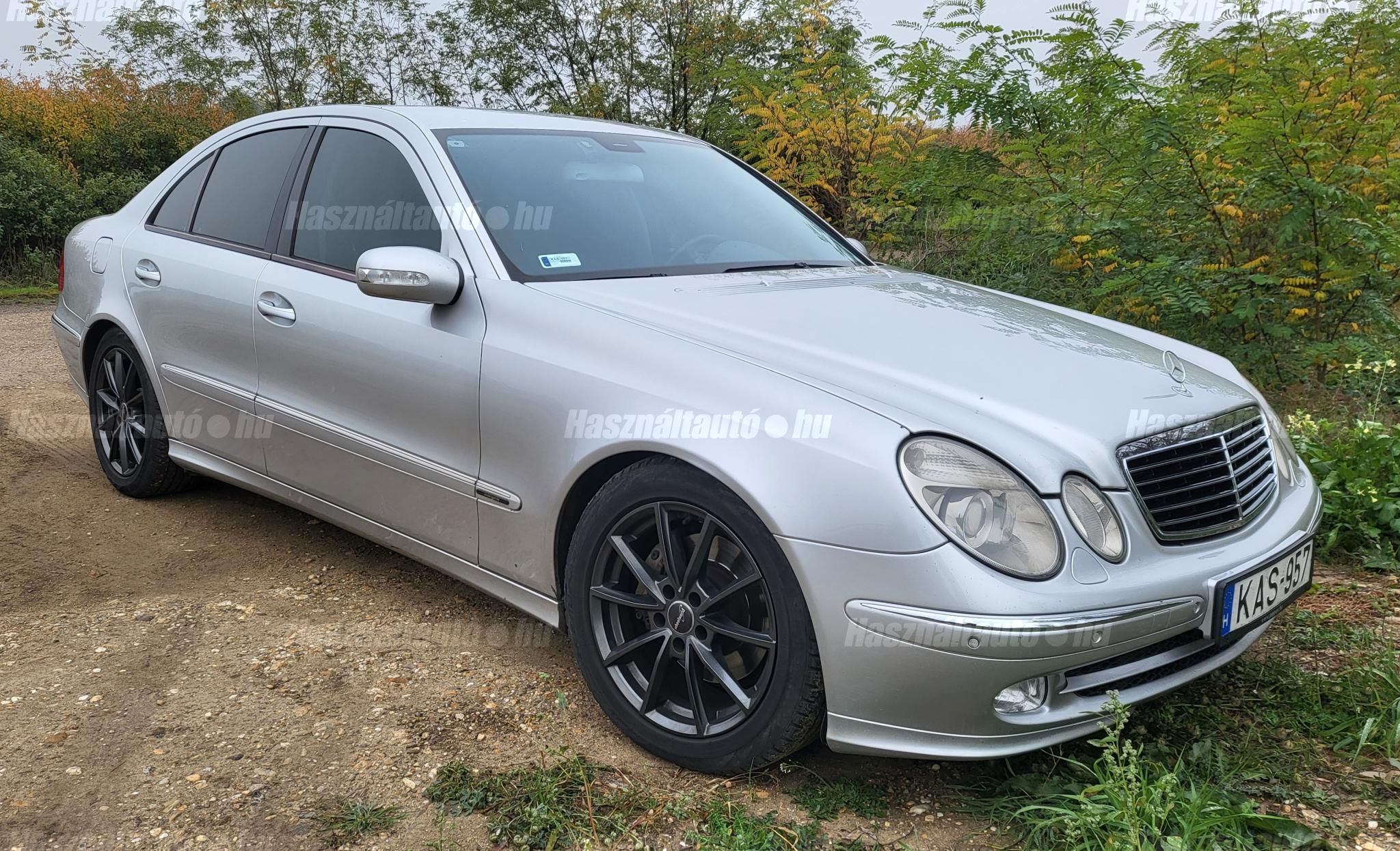 MERCEDES-BENZ E-OSZTÁLY 2003/11 - 1