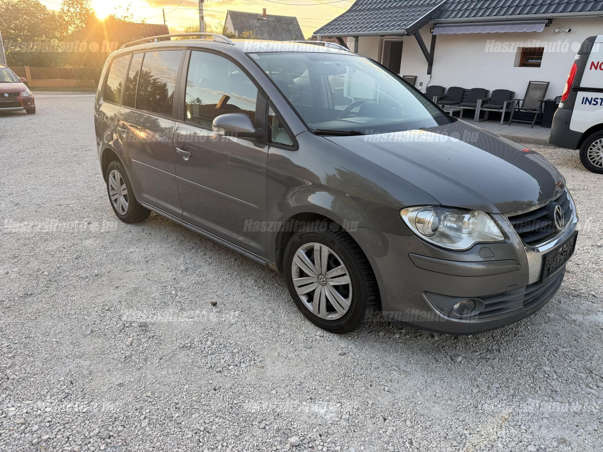 VOLKSWAGEN TOURAN 2009/6 - 1