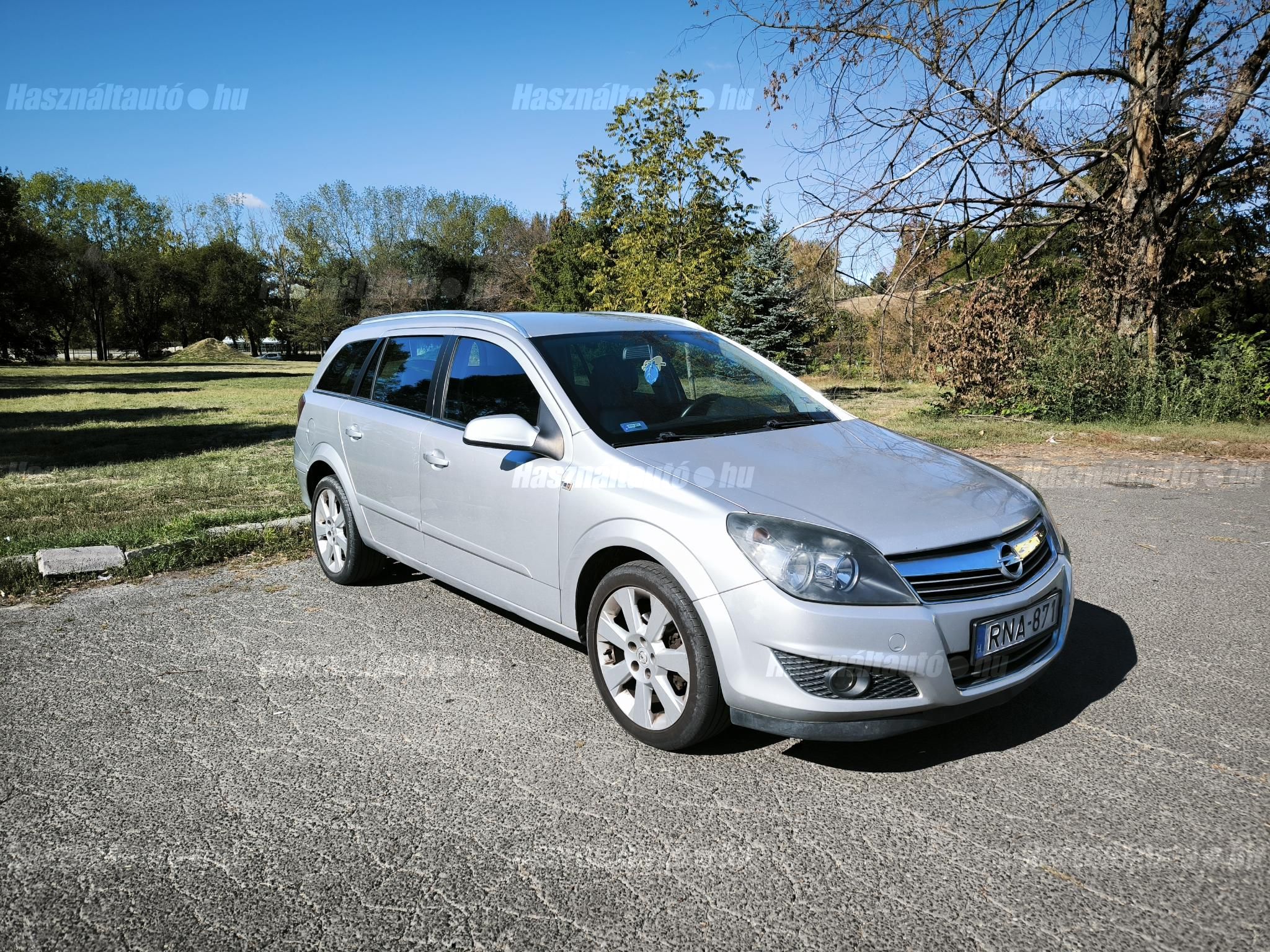 OPEL ASTRA H 2008/12 - 1