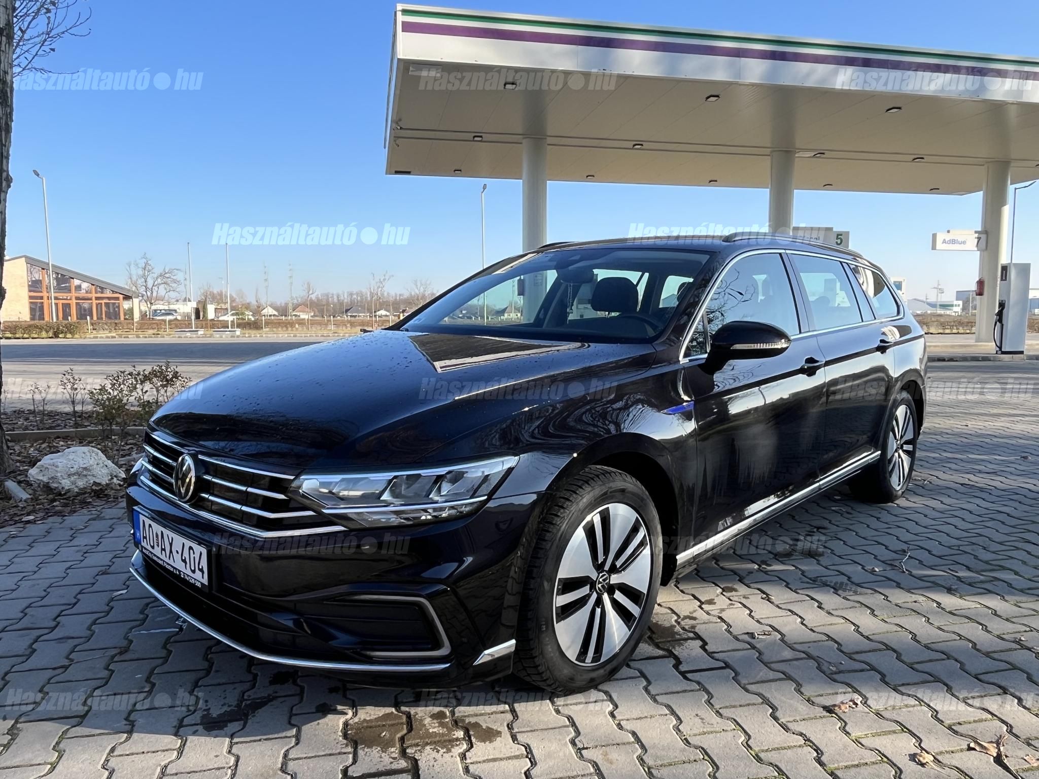 VOLKSWAGEN PASSAT VIII 2021/10 - 1