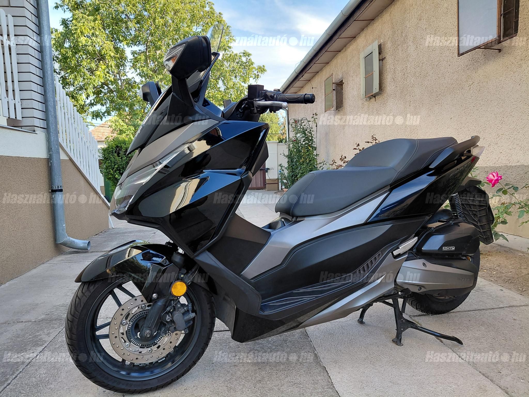 HONDA FORZA 2017/8 - 1