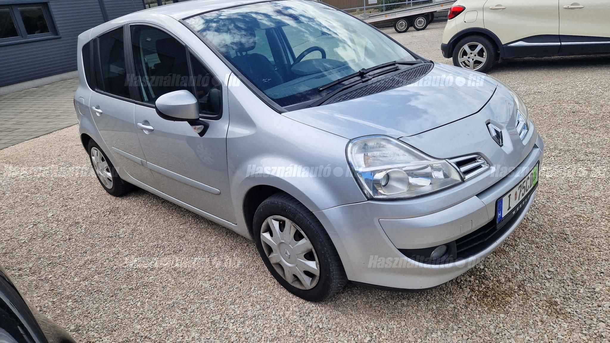 RENAULT GRAND MODUS 2012/9 - 1