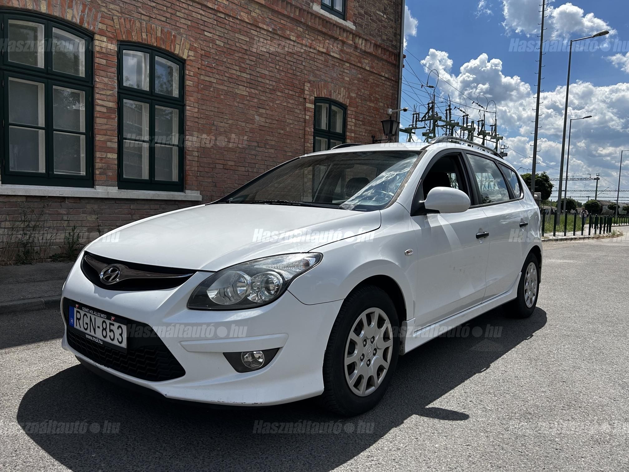 HYUNDAI I30 2012/4 - 1