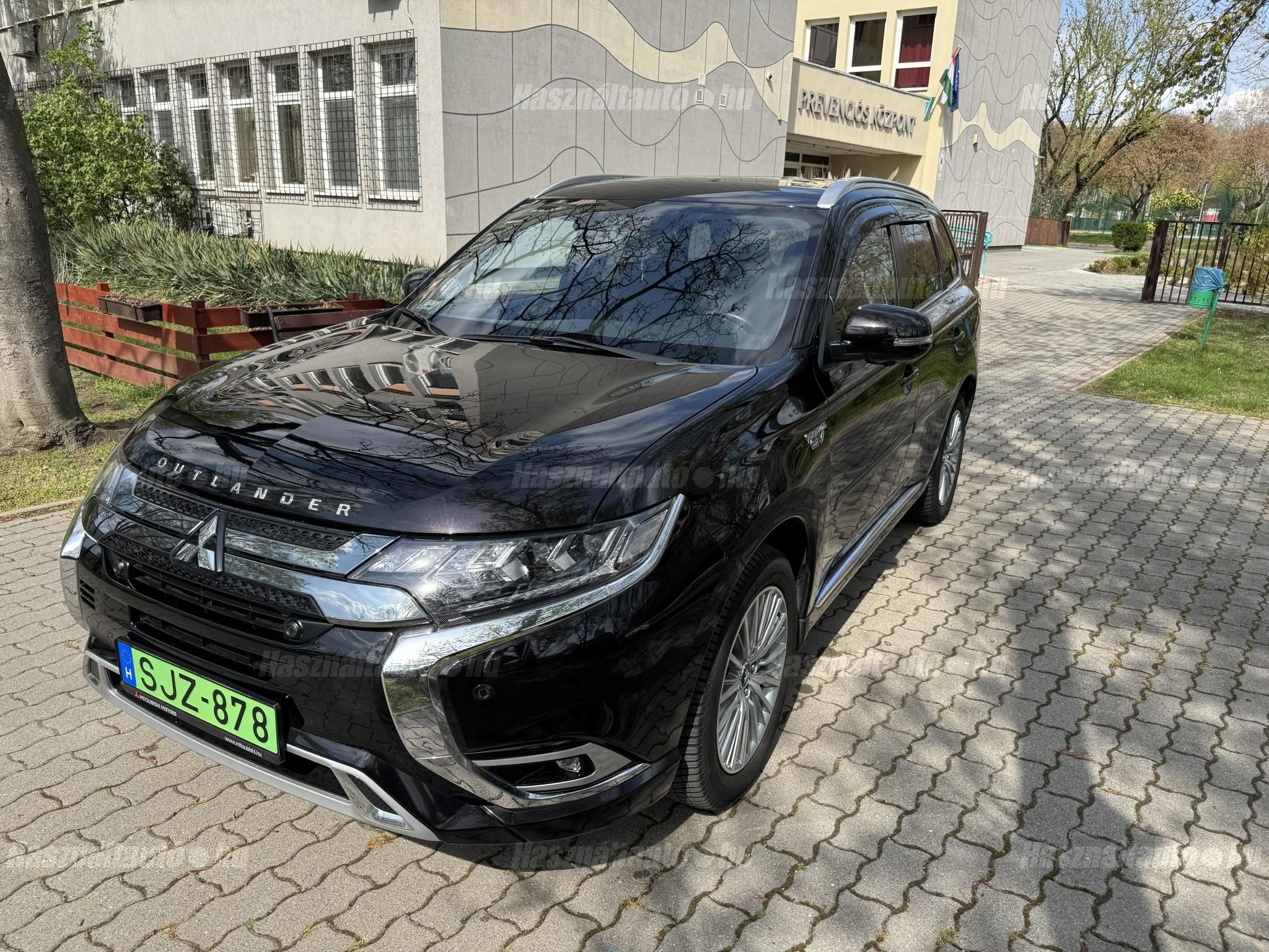 MITSUBISHI OUTLANDER 2020/12 - 1